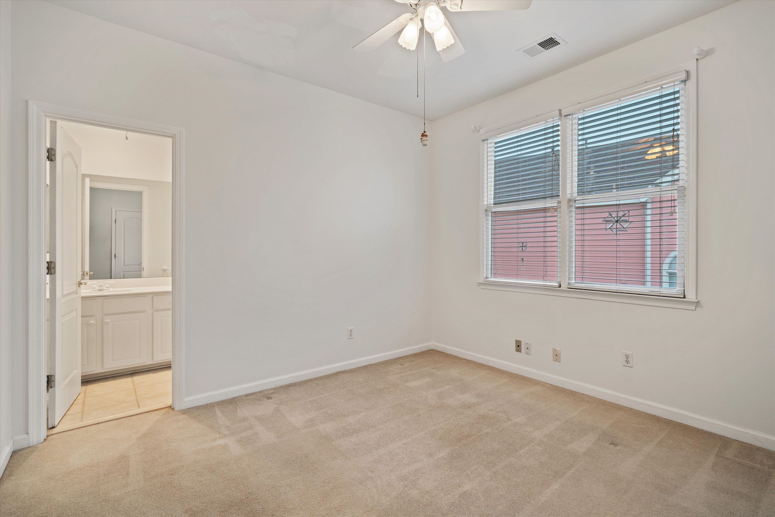 899 HARBOR BEND RD