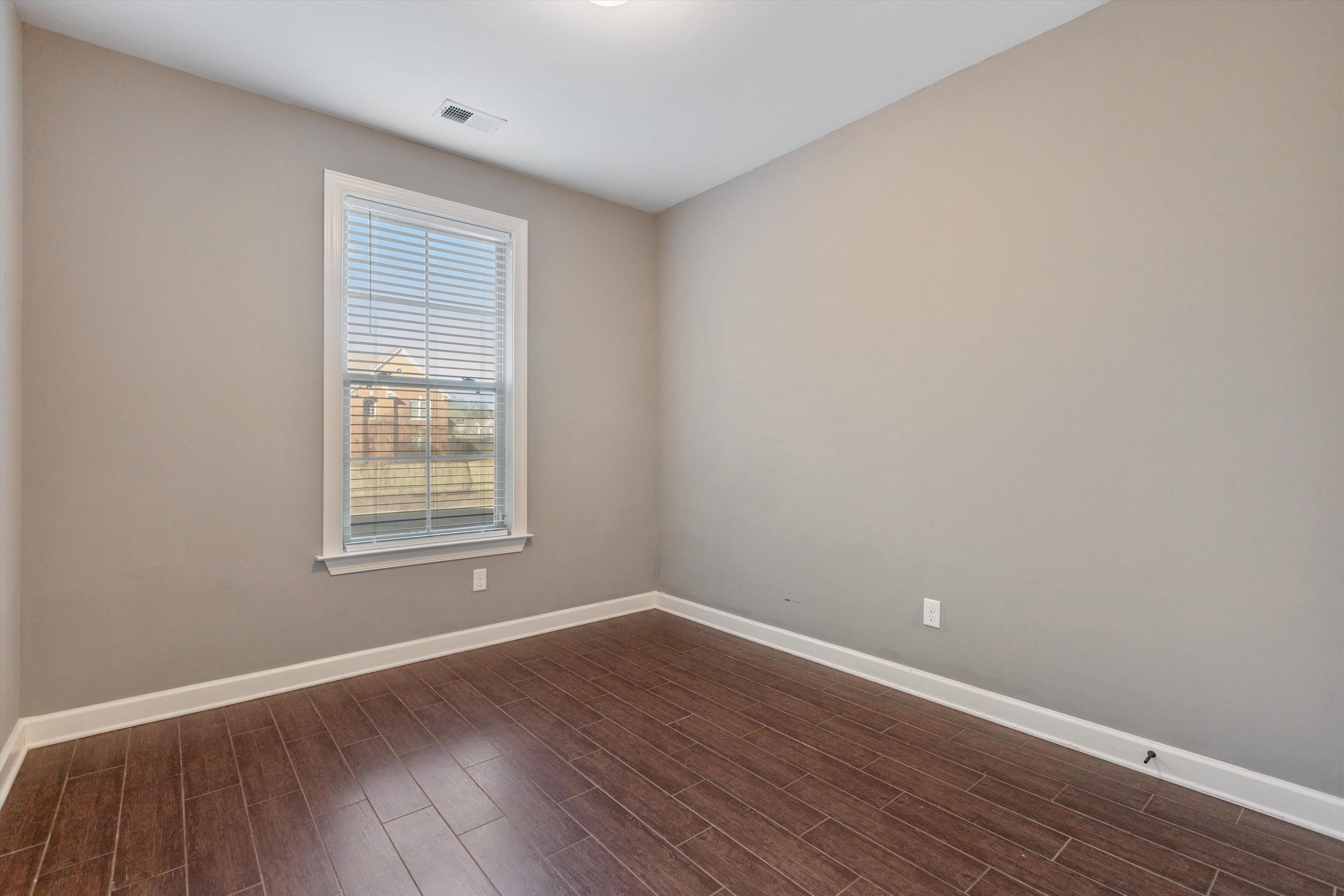 6005 MAHER VALLEY CV