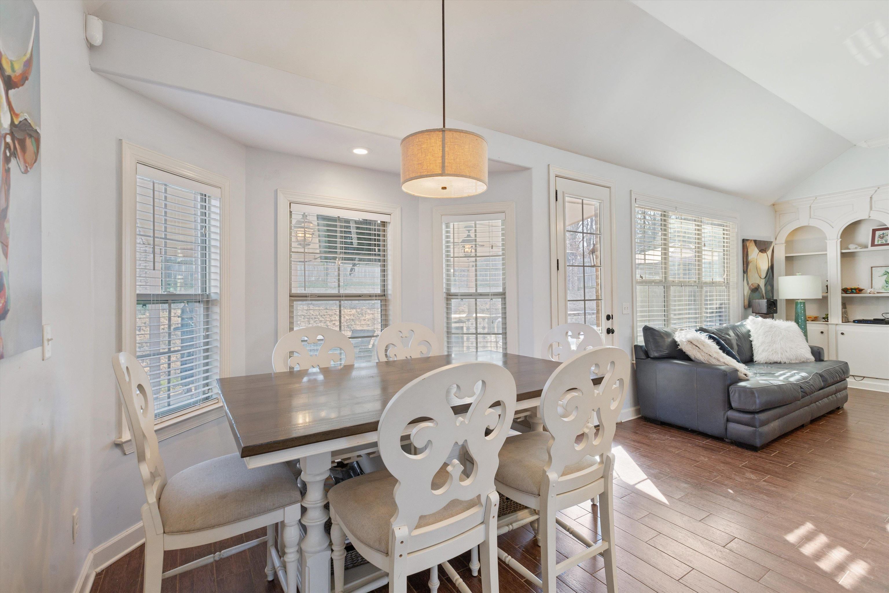 6005 MAHER VALLEY CV