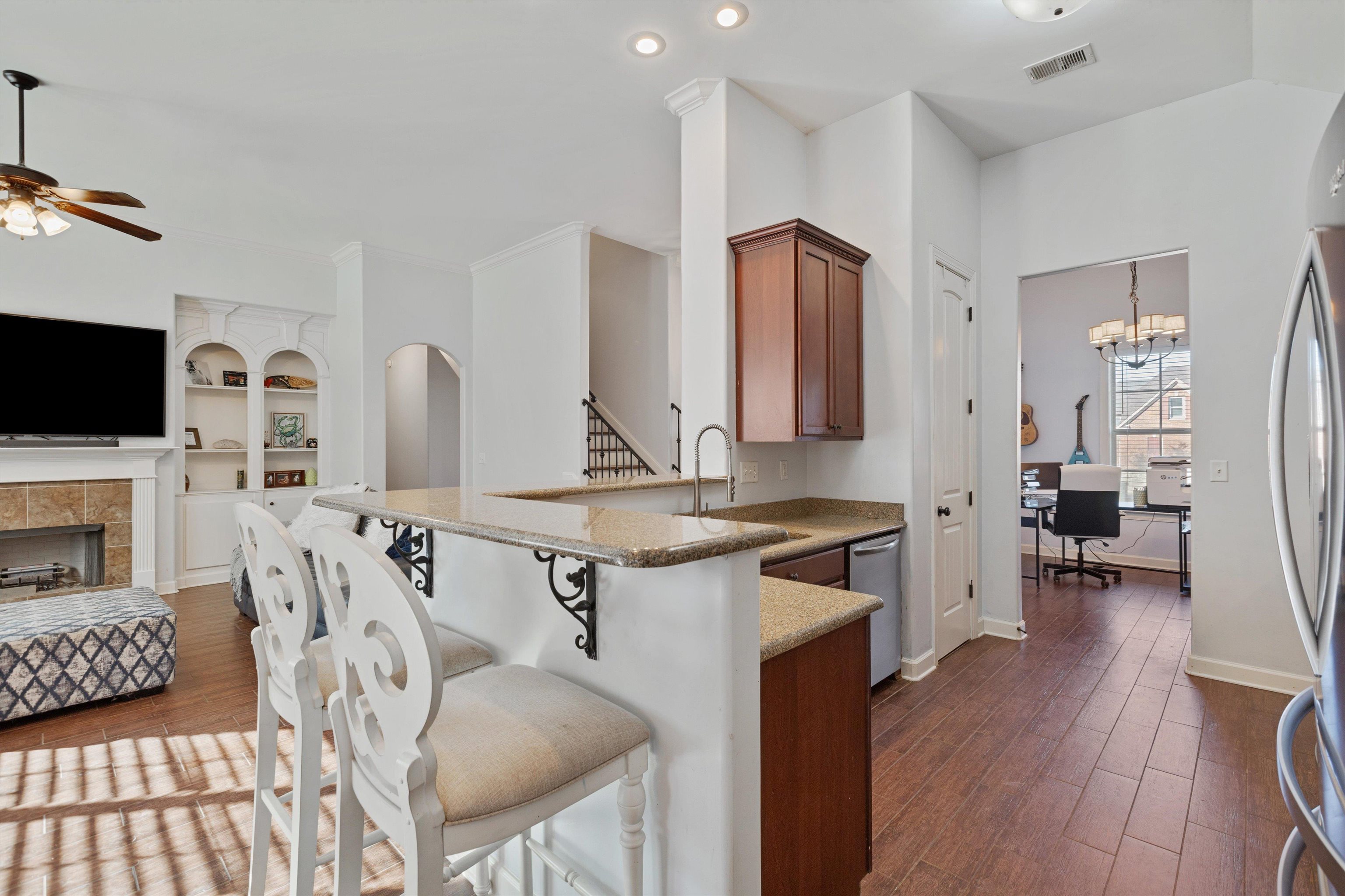 6005 MAHER VALLEY CV