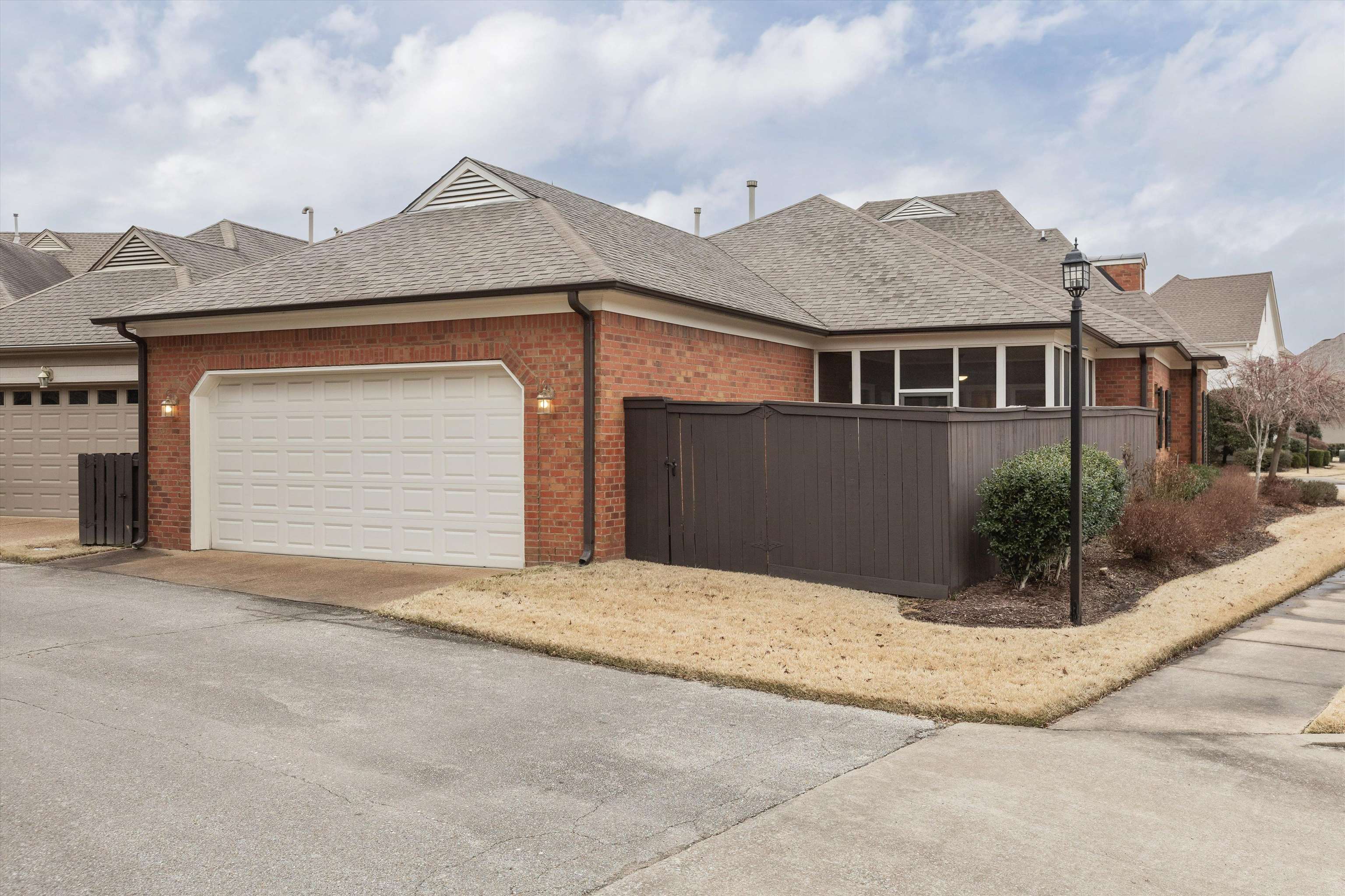 2118 STANDING ROCK DR