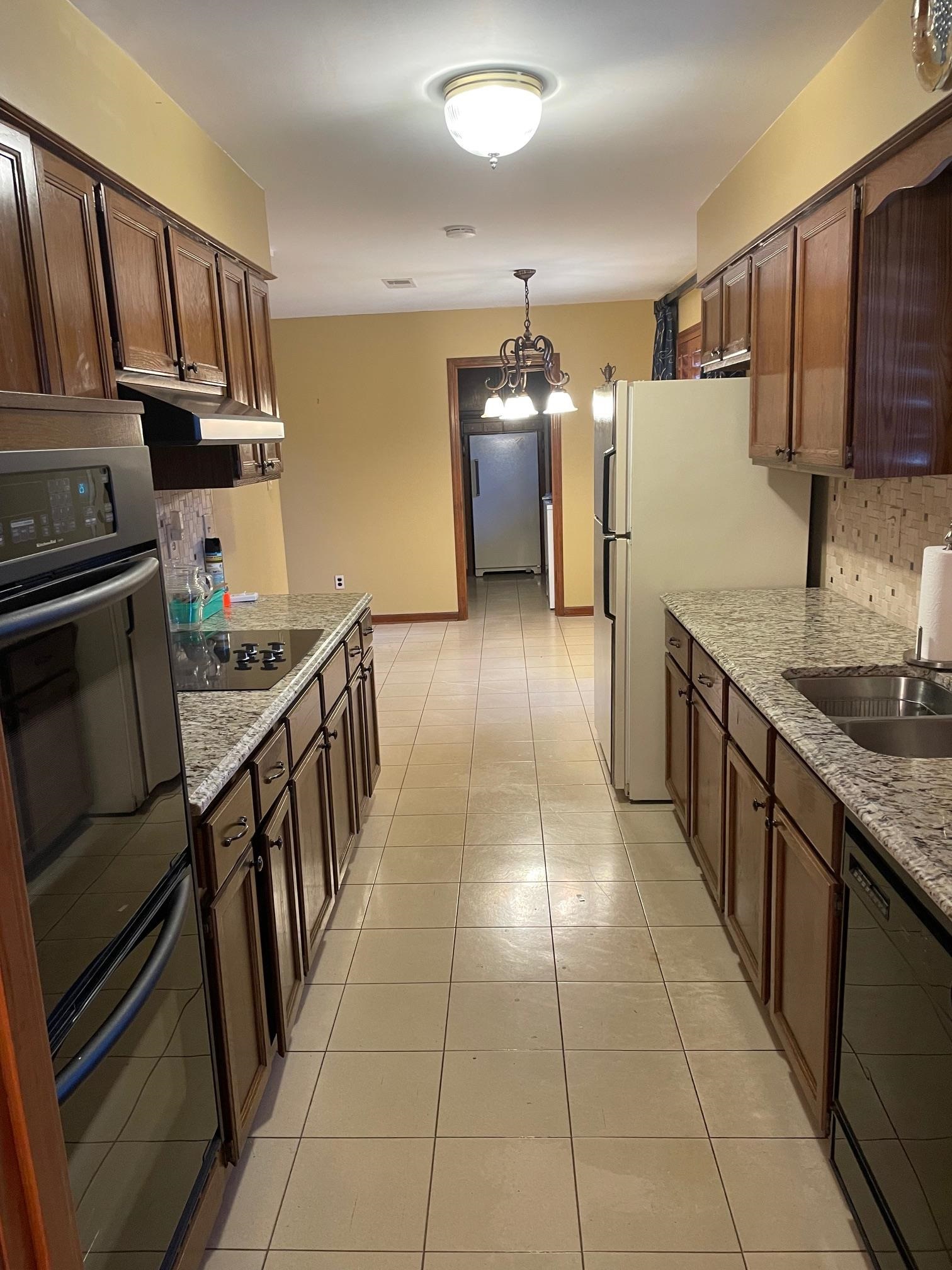 8074 DOGWOOD VILLA DR