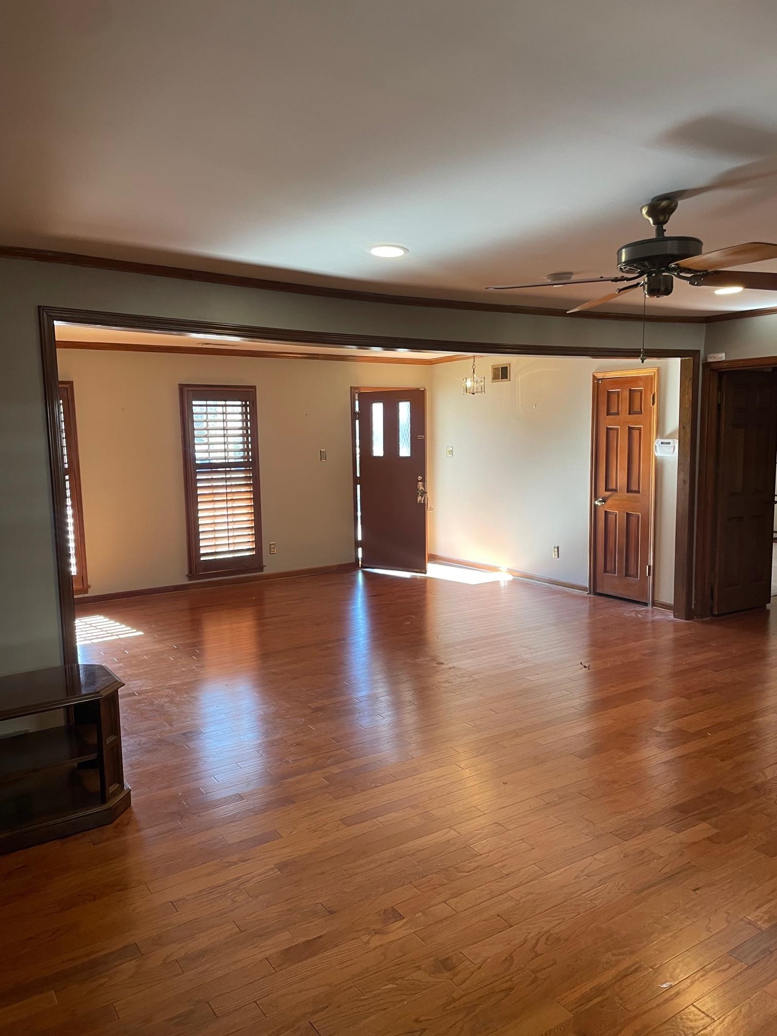 8074 DOGWOOD VILLA DR