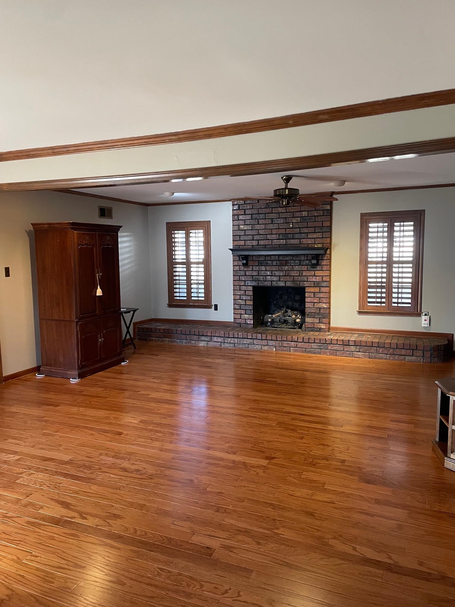 8074 DOGWOOD VILLA DR