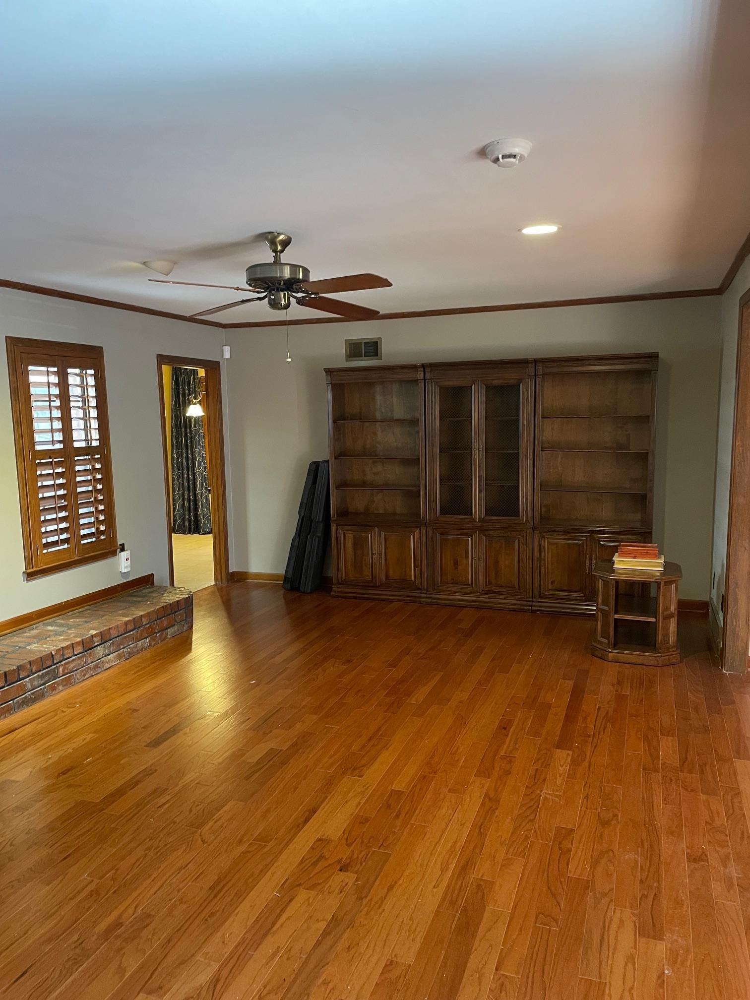 8074 DOGWOOD VILLA DR