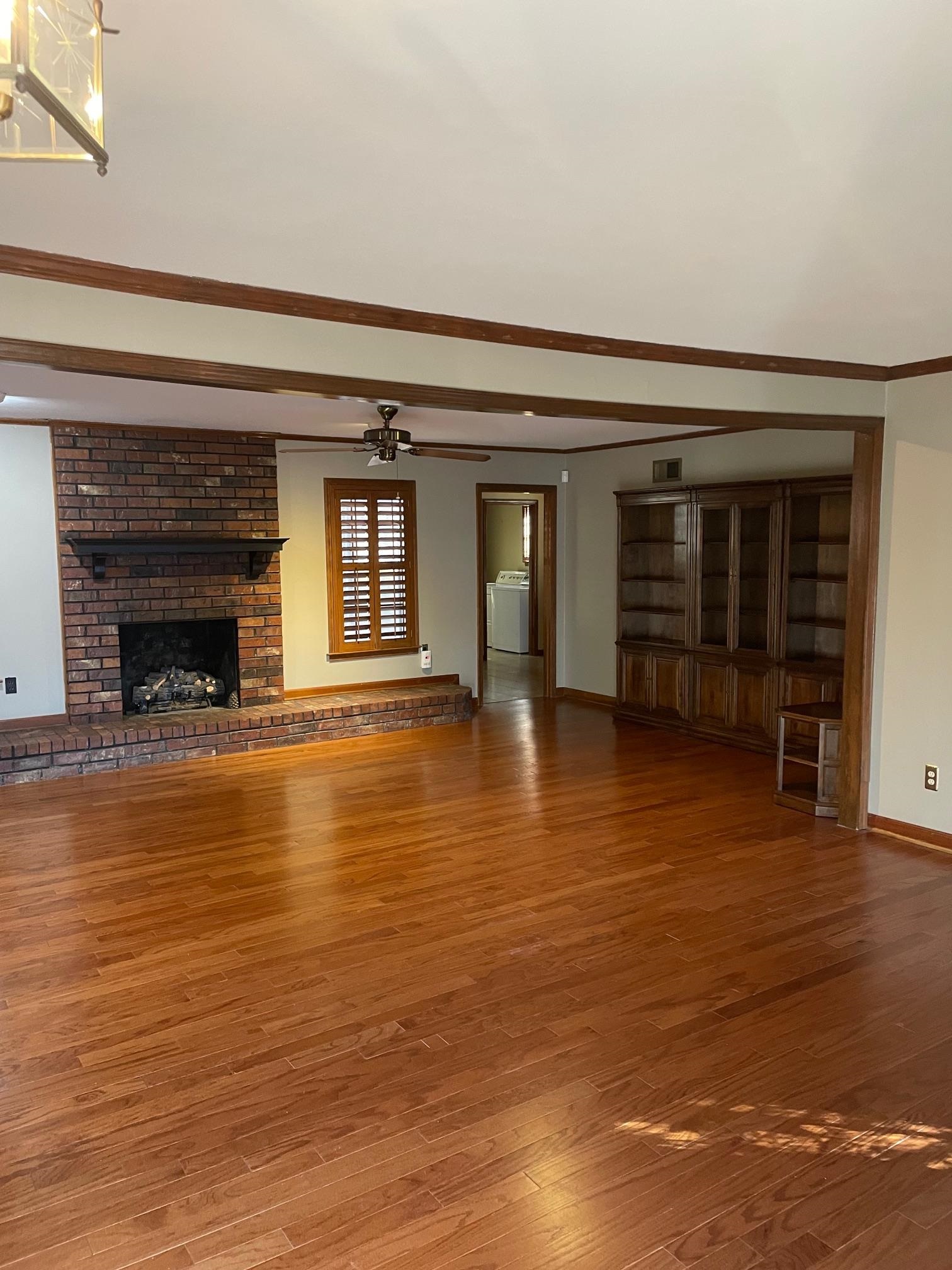 8074 DOGWOOD VILLA DR