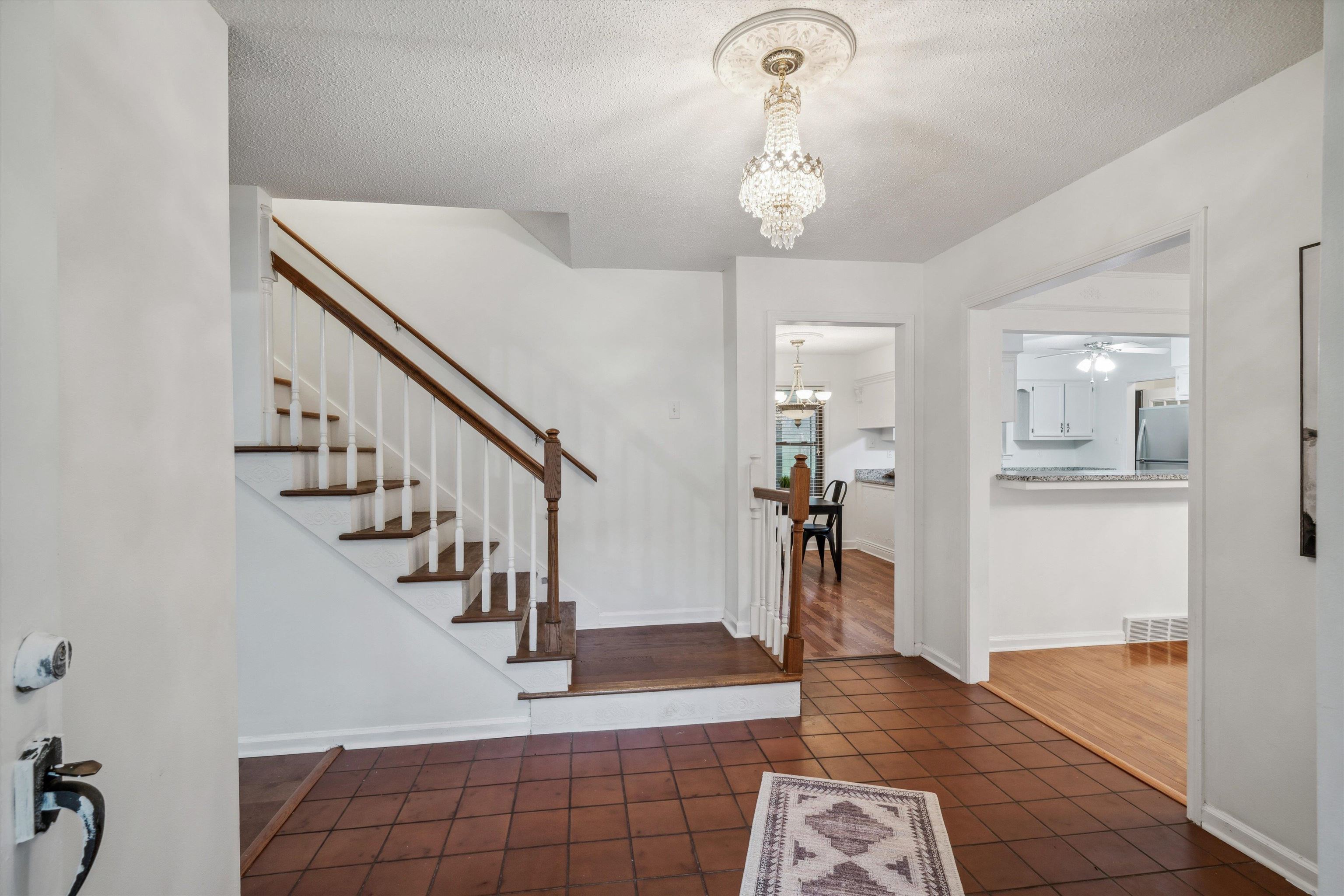 8036 WINDING CREEK DR