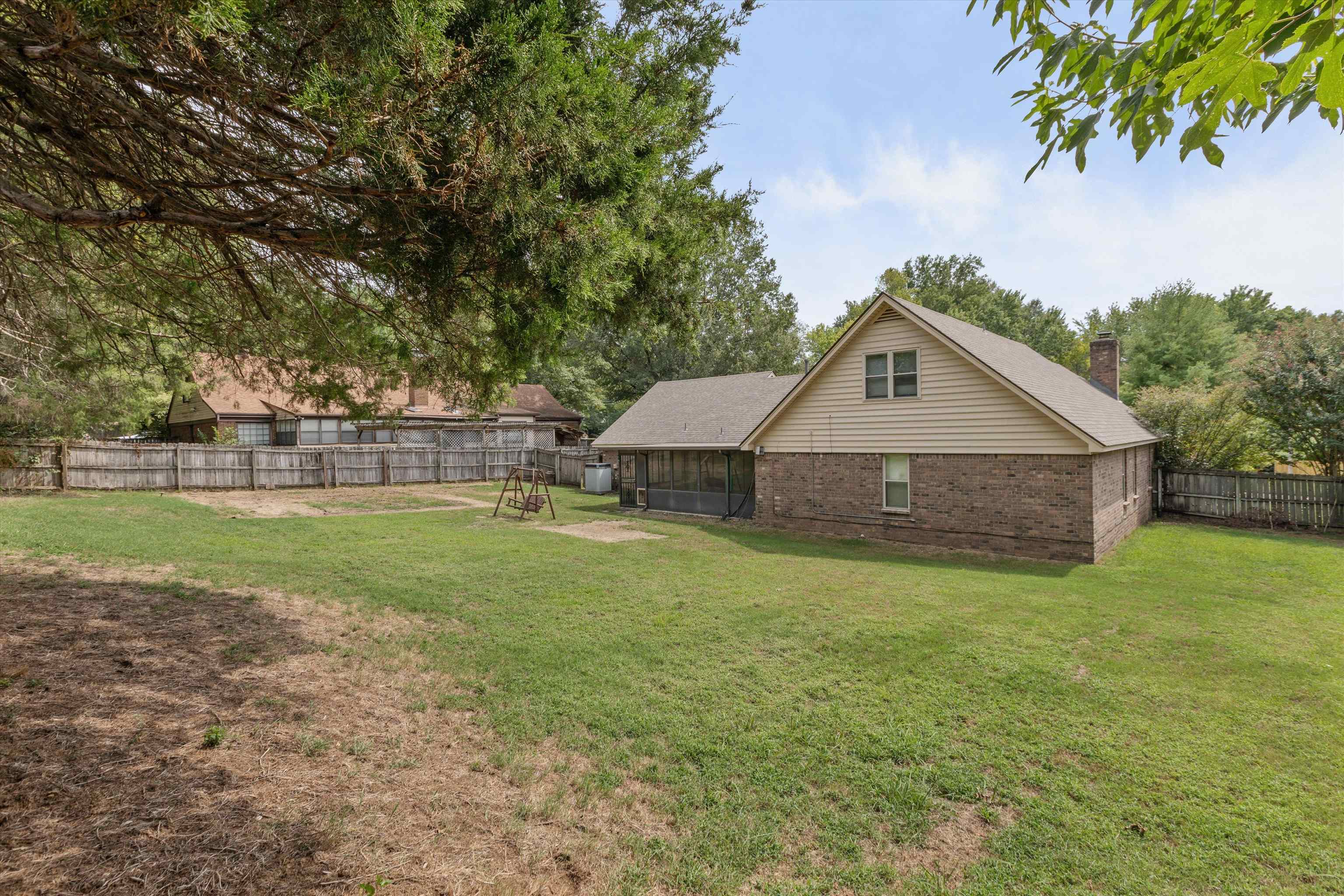 8036 WINDING CREEK DR