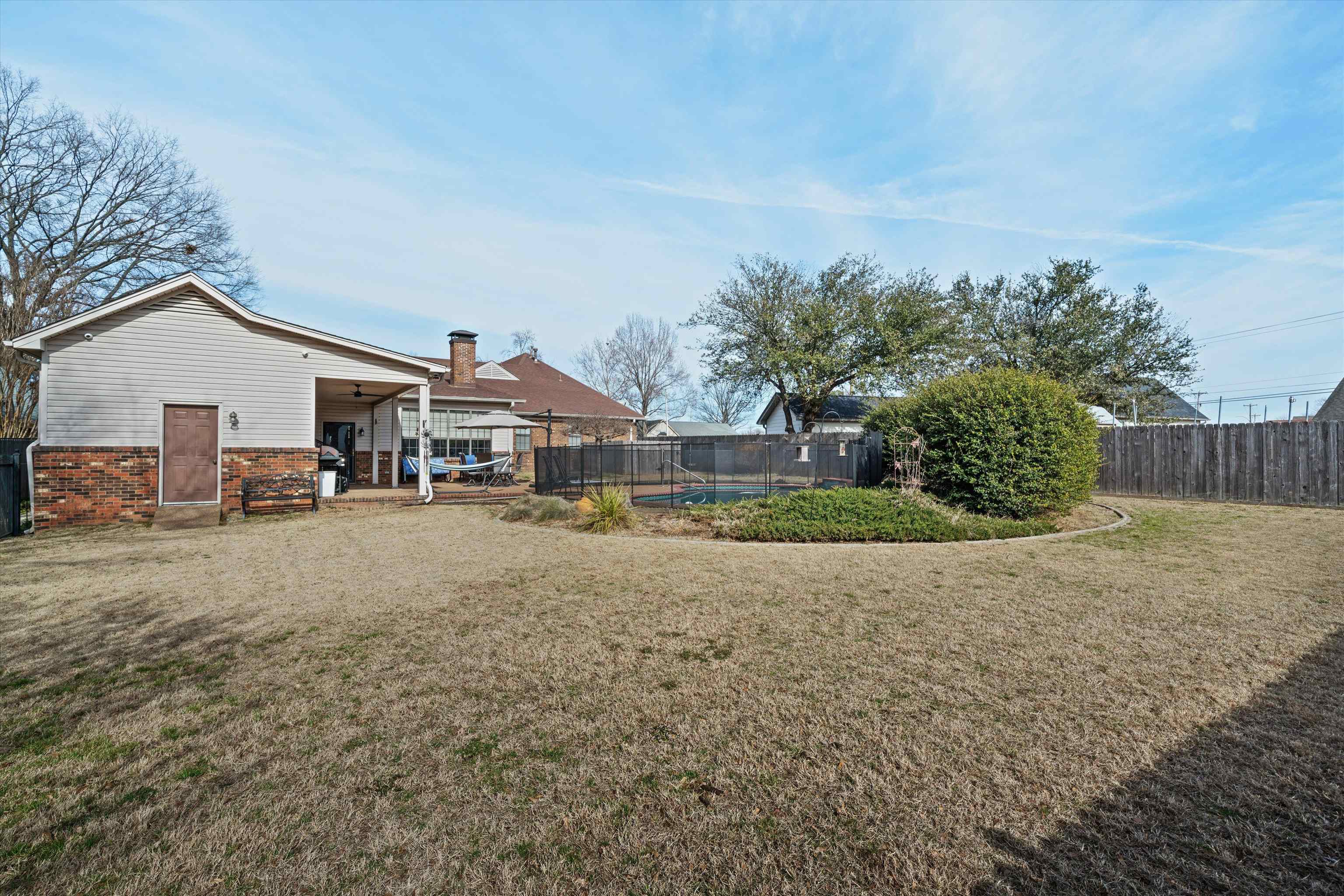 6463 YALE RD