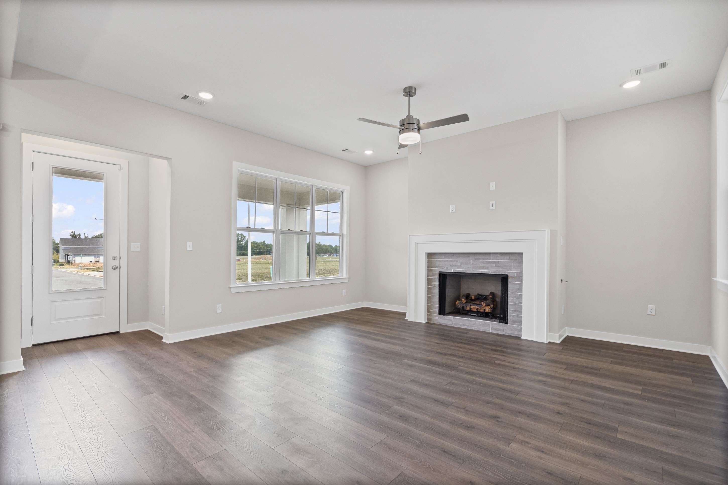 6884 JOHNSTOWN LN