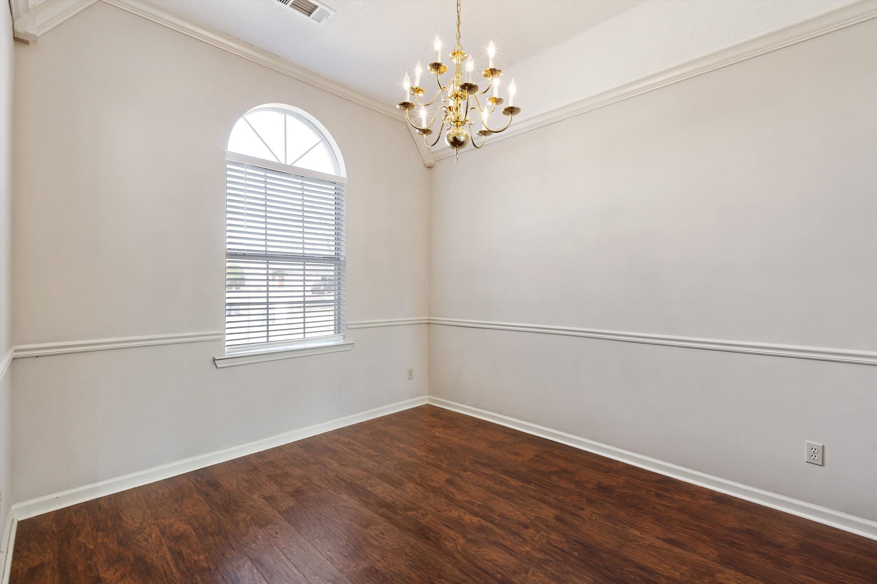 9739 LAKELAND HILLS CV