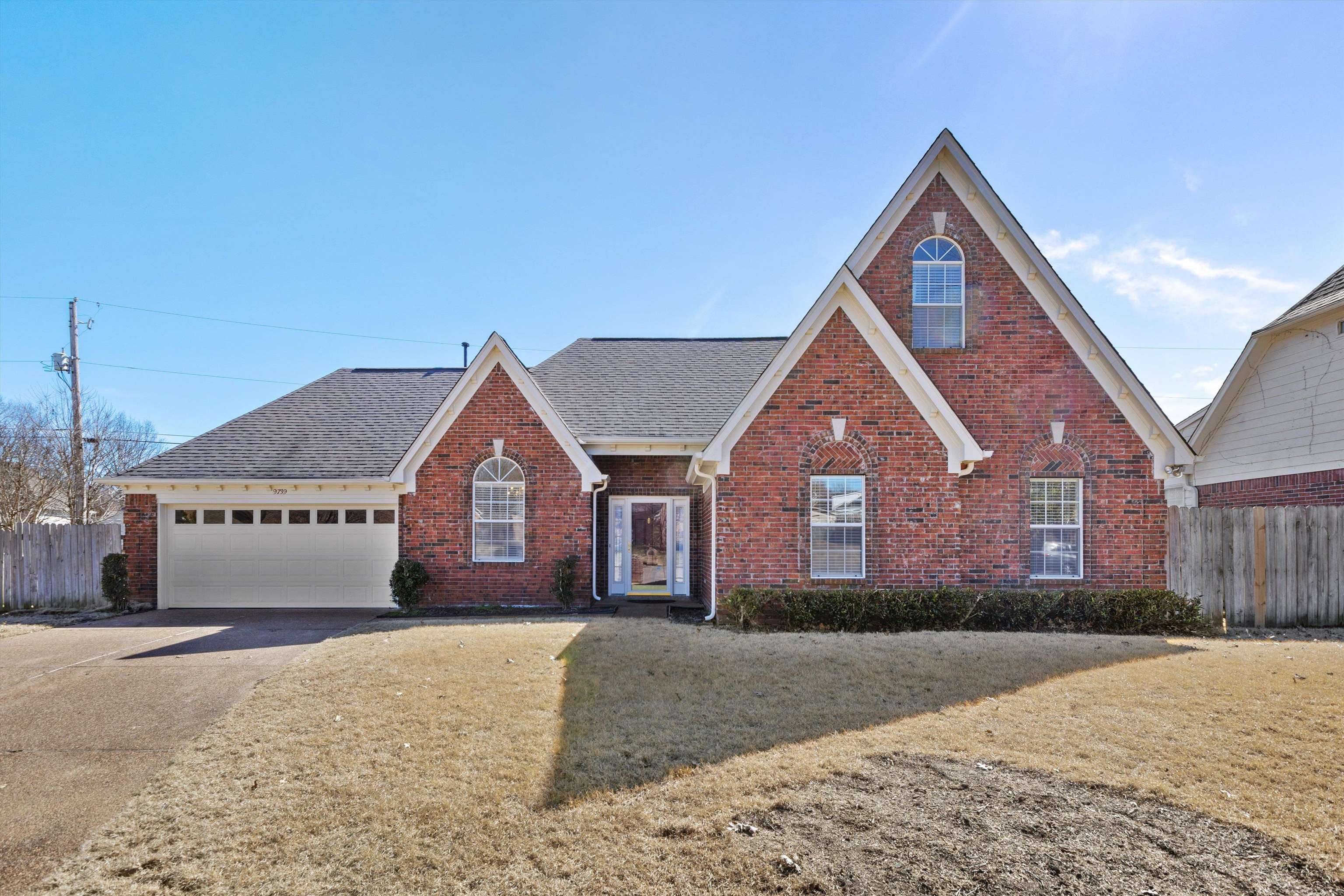 9739 LAKELAND HILLS CV