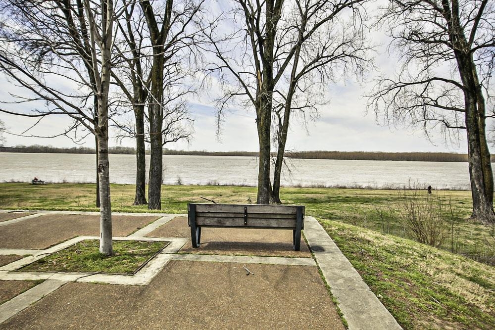 945 HARBOR BEND RD
