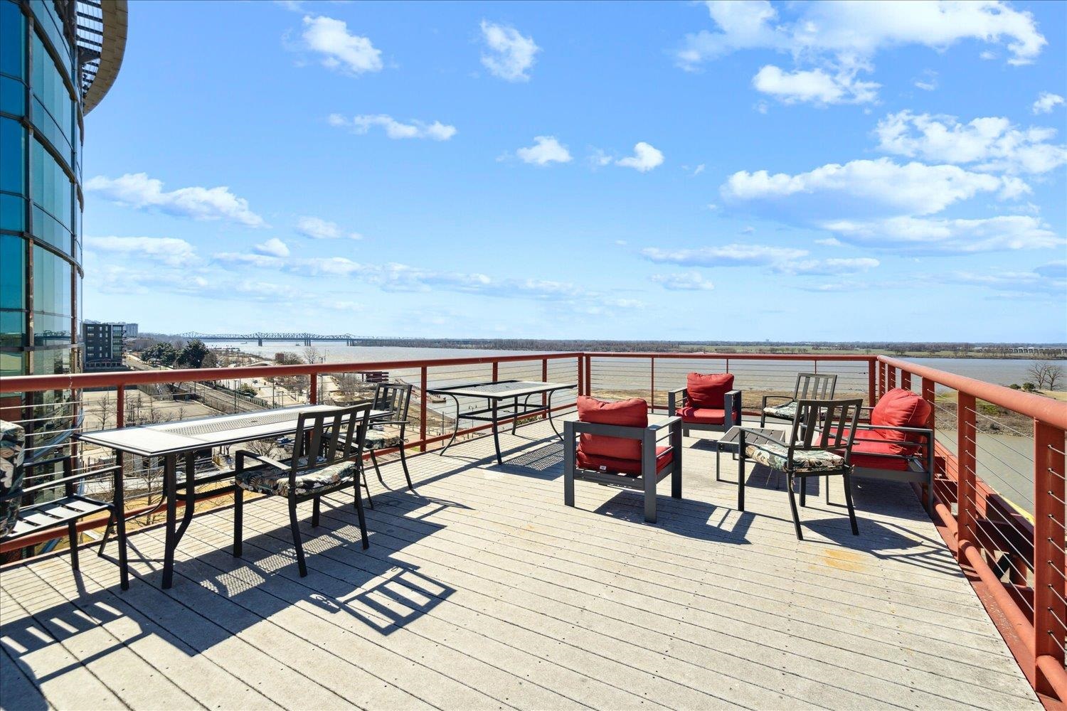 50 GAYOSO AVE Unit: 401
