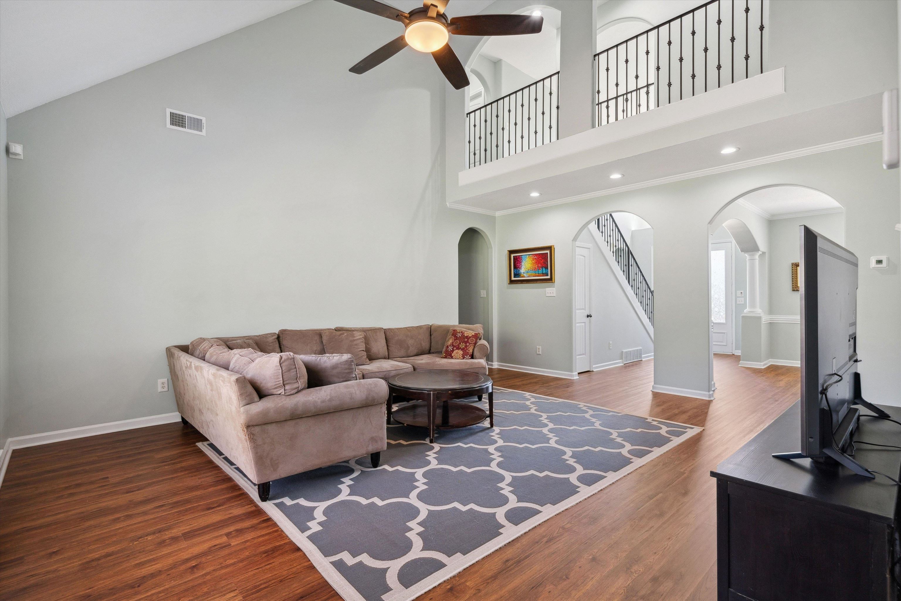 4803 ELLENDALE RD