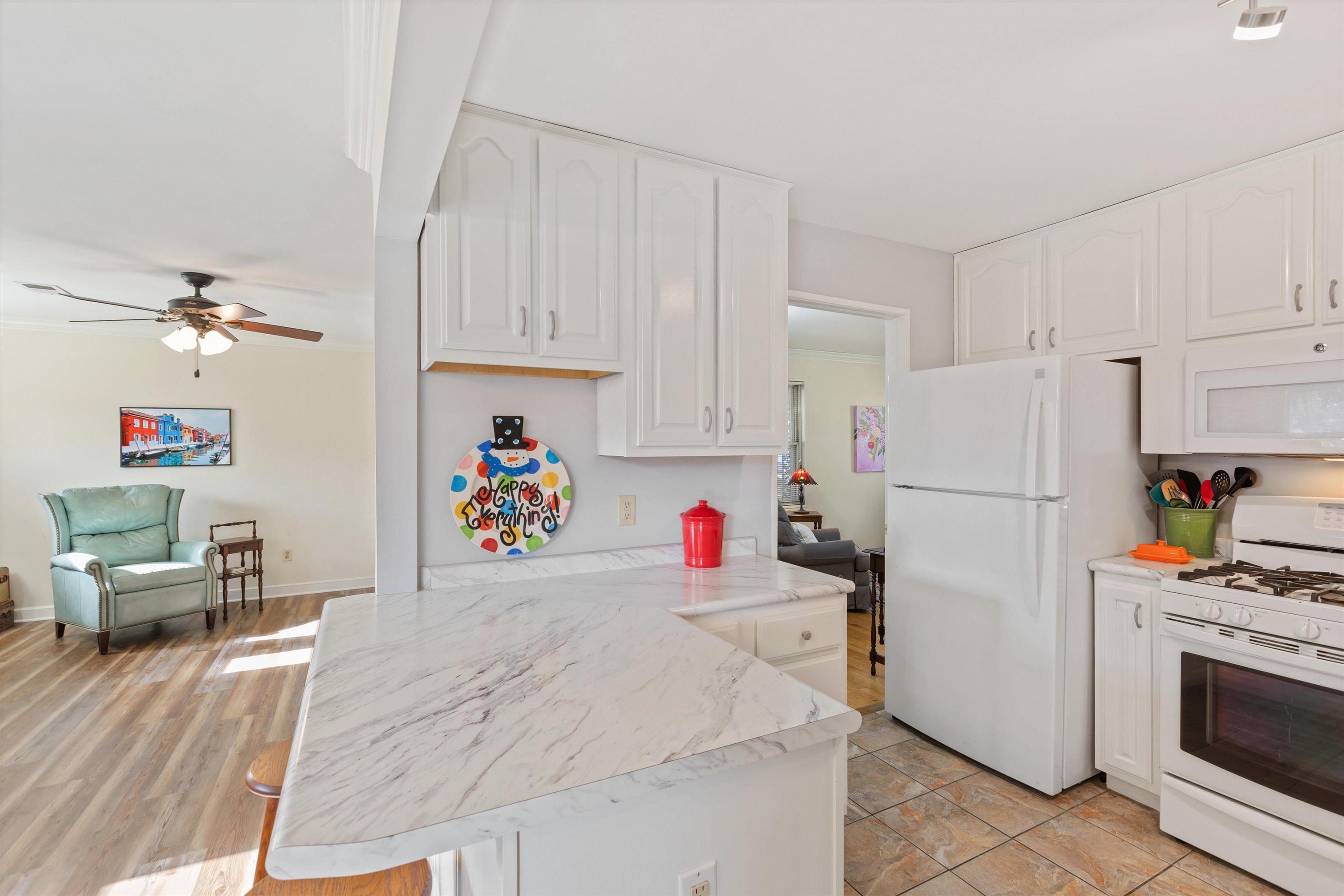 4943 KIMBALL AVE