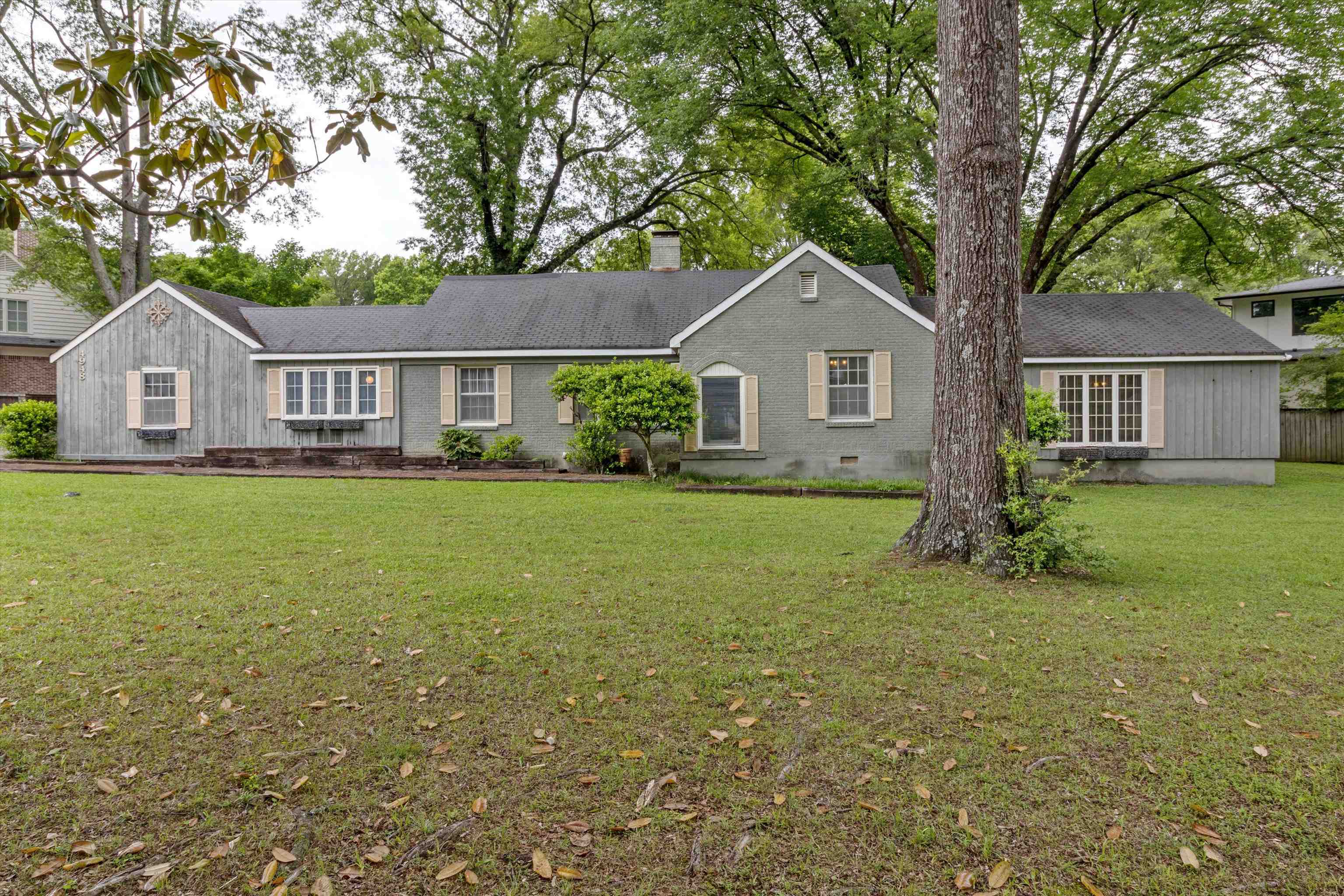 4948 ROANE RD