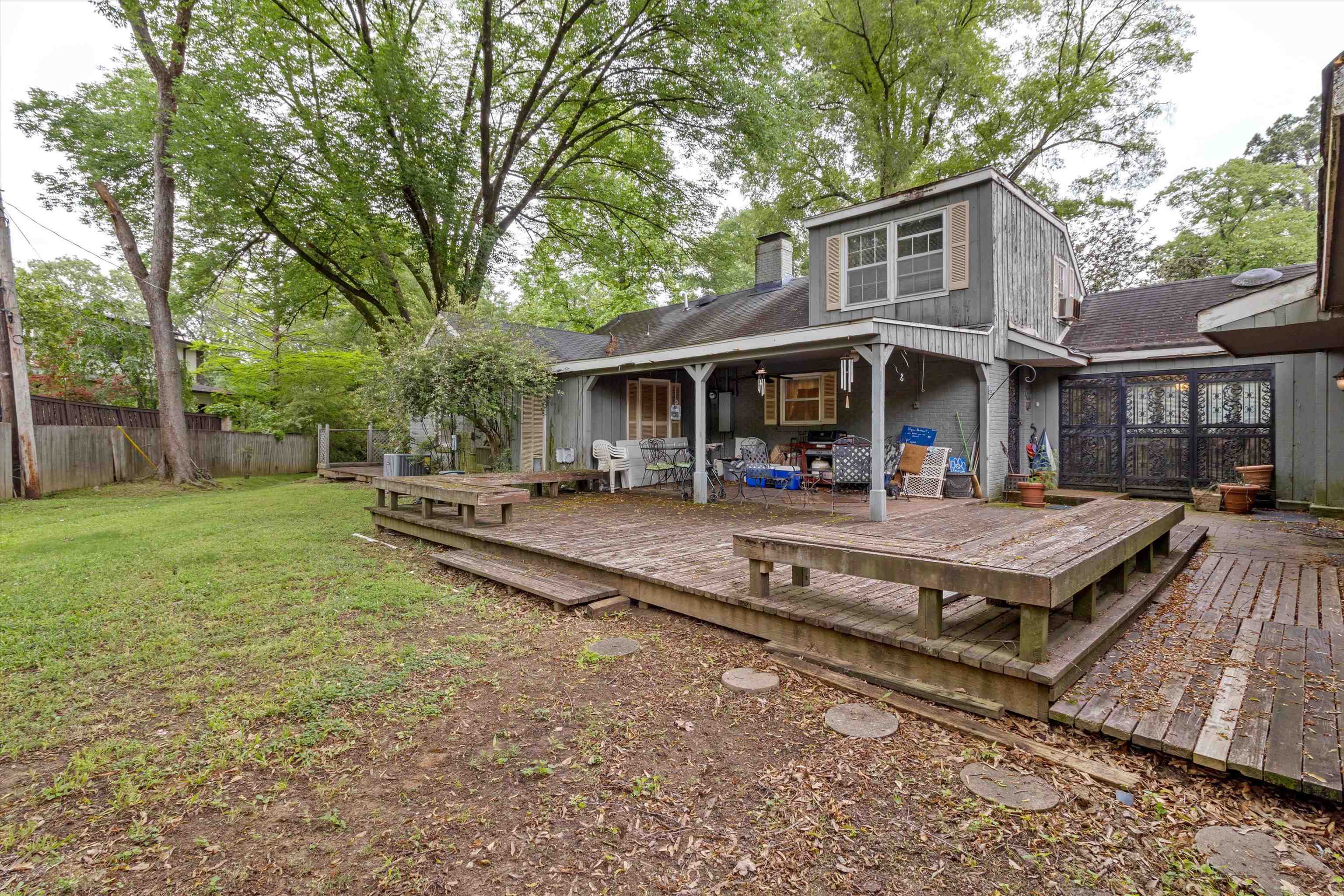 4948 ROANE RD