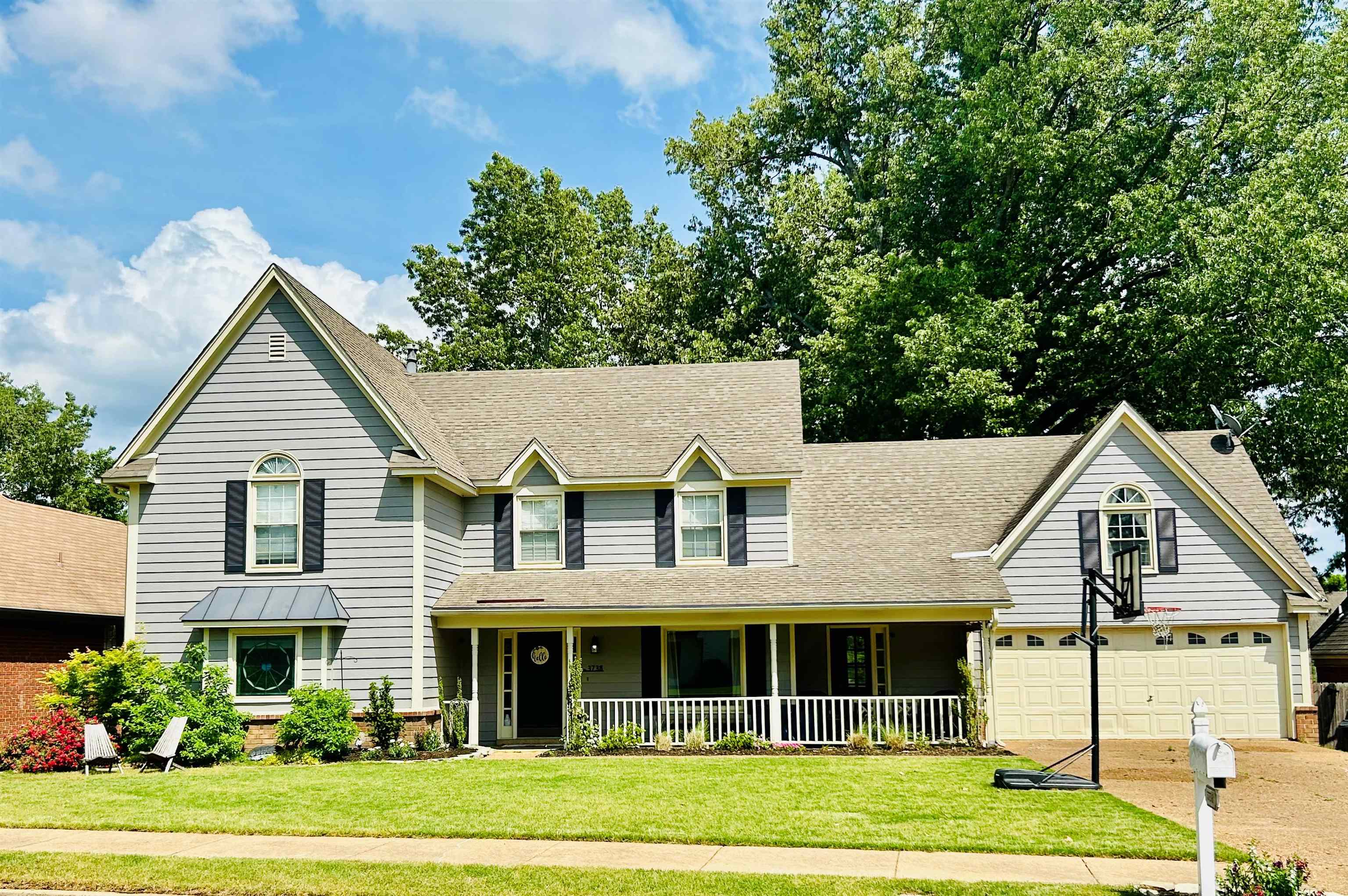 3738 BROOK TRAIL LN
