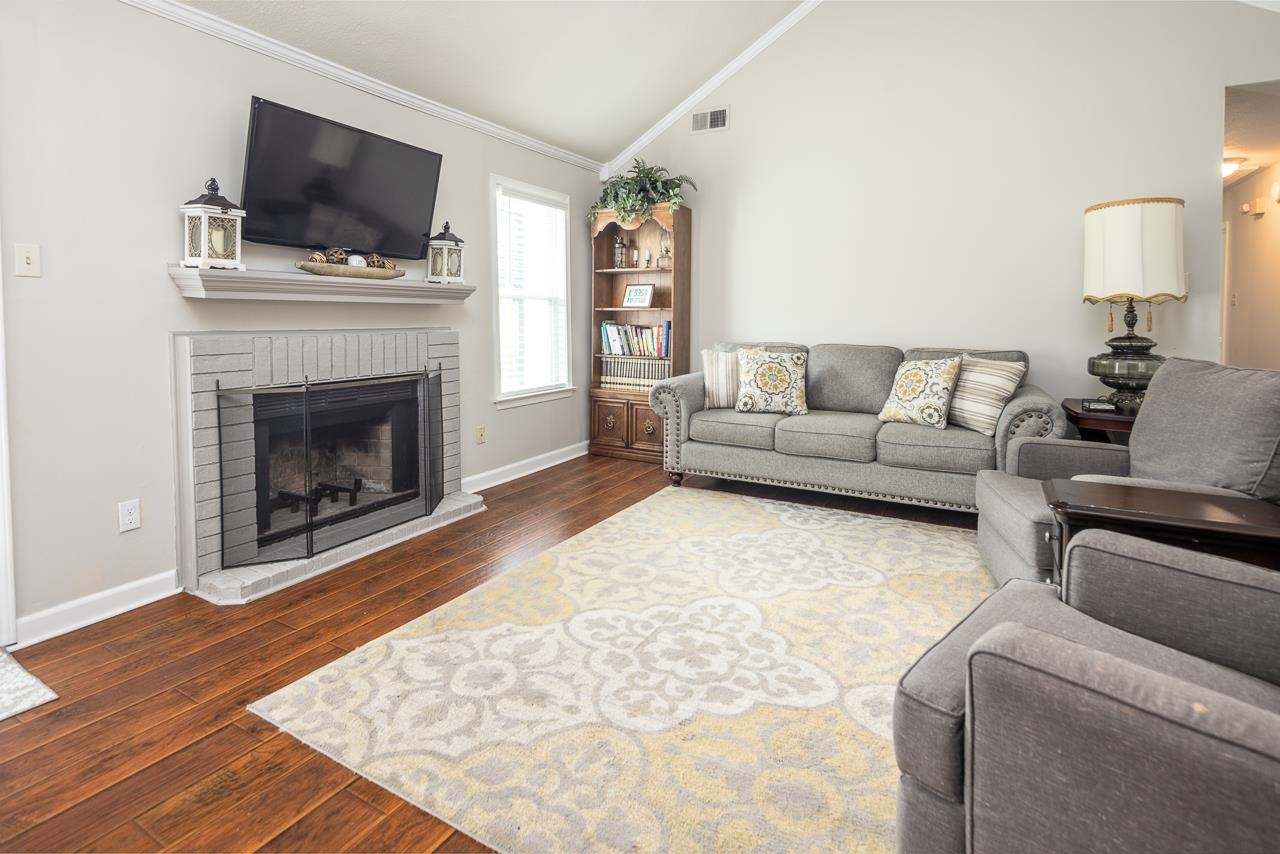 7536 PORT ALBERT LN