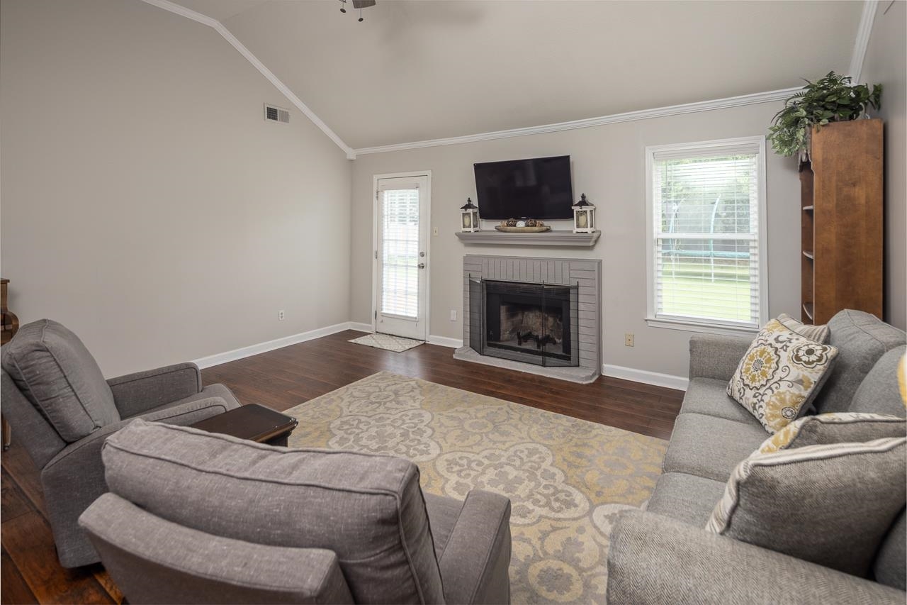 7536 PORT ALBERT LN