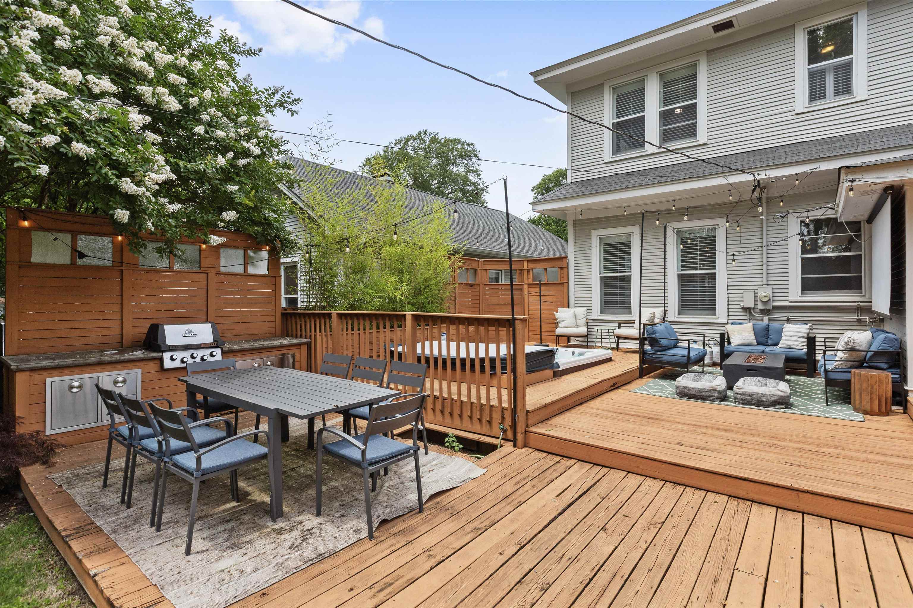 1893 OLIVER ST