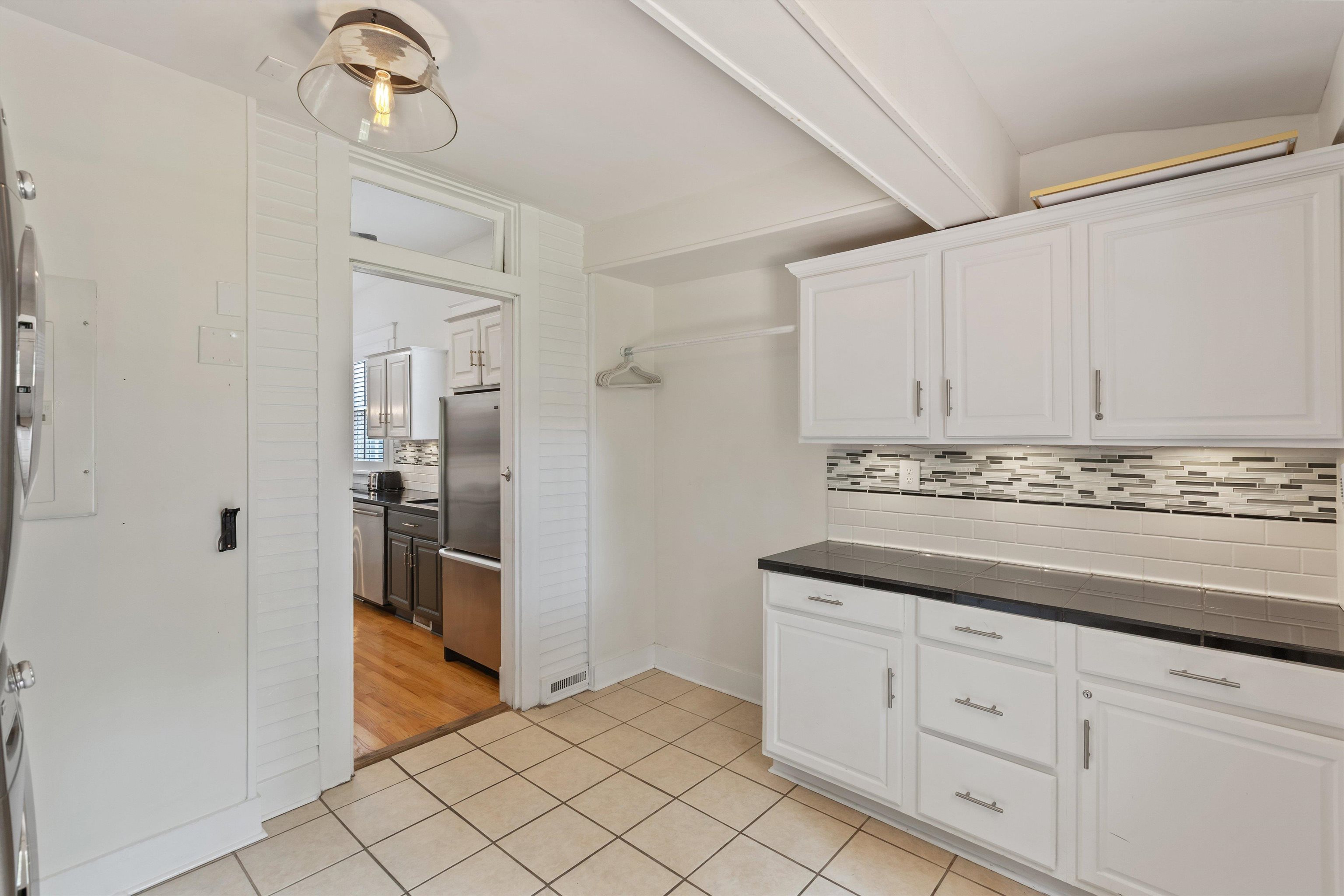 1893 OLIVER ST