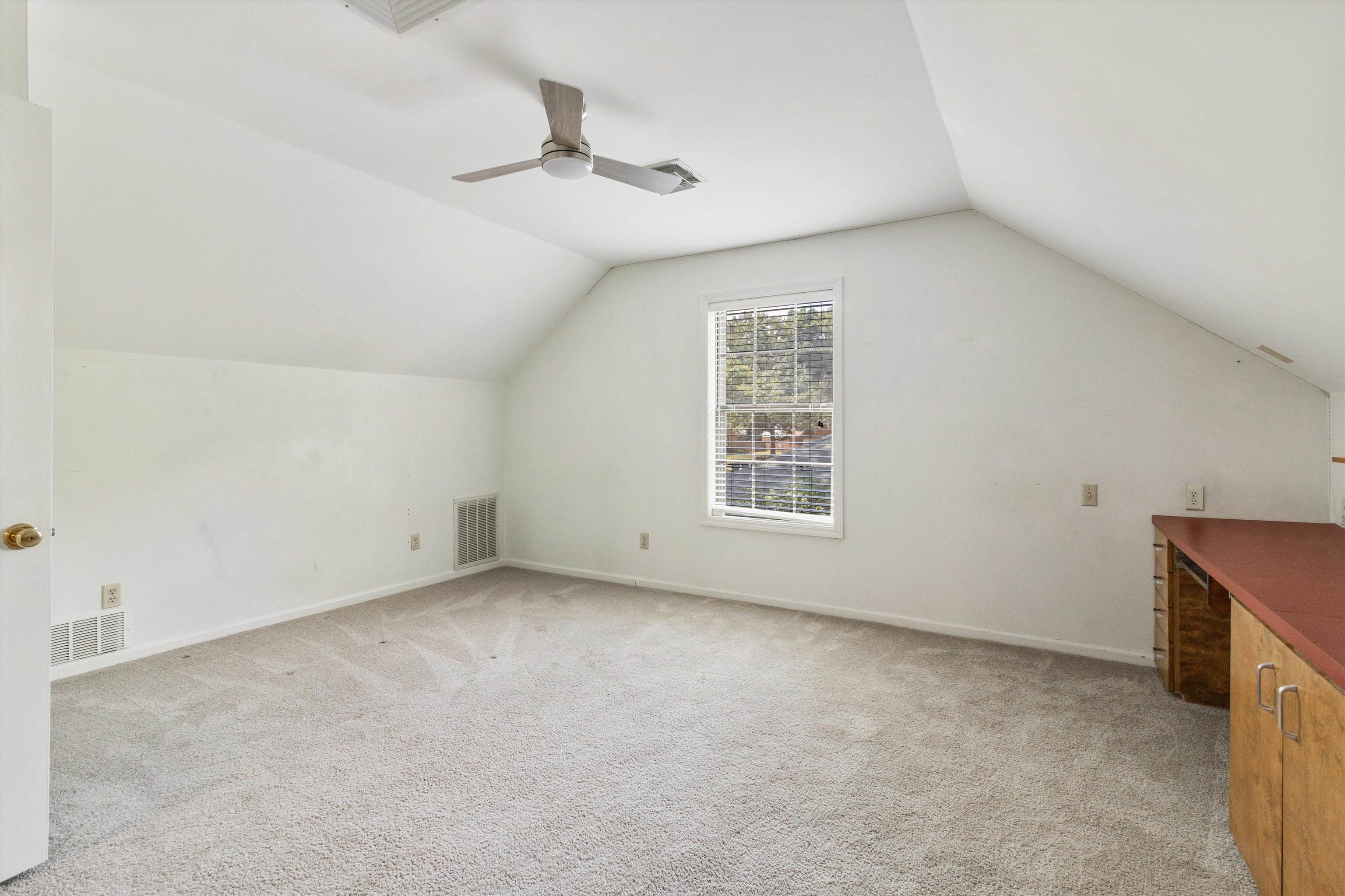 8030 SUNNY CREEK DR