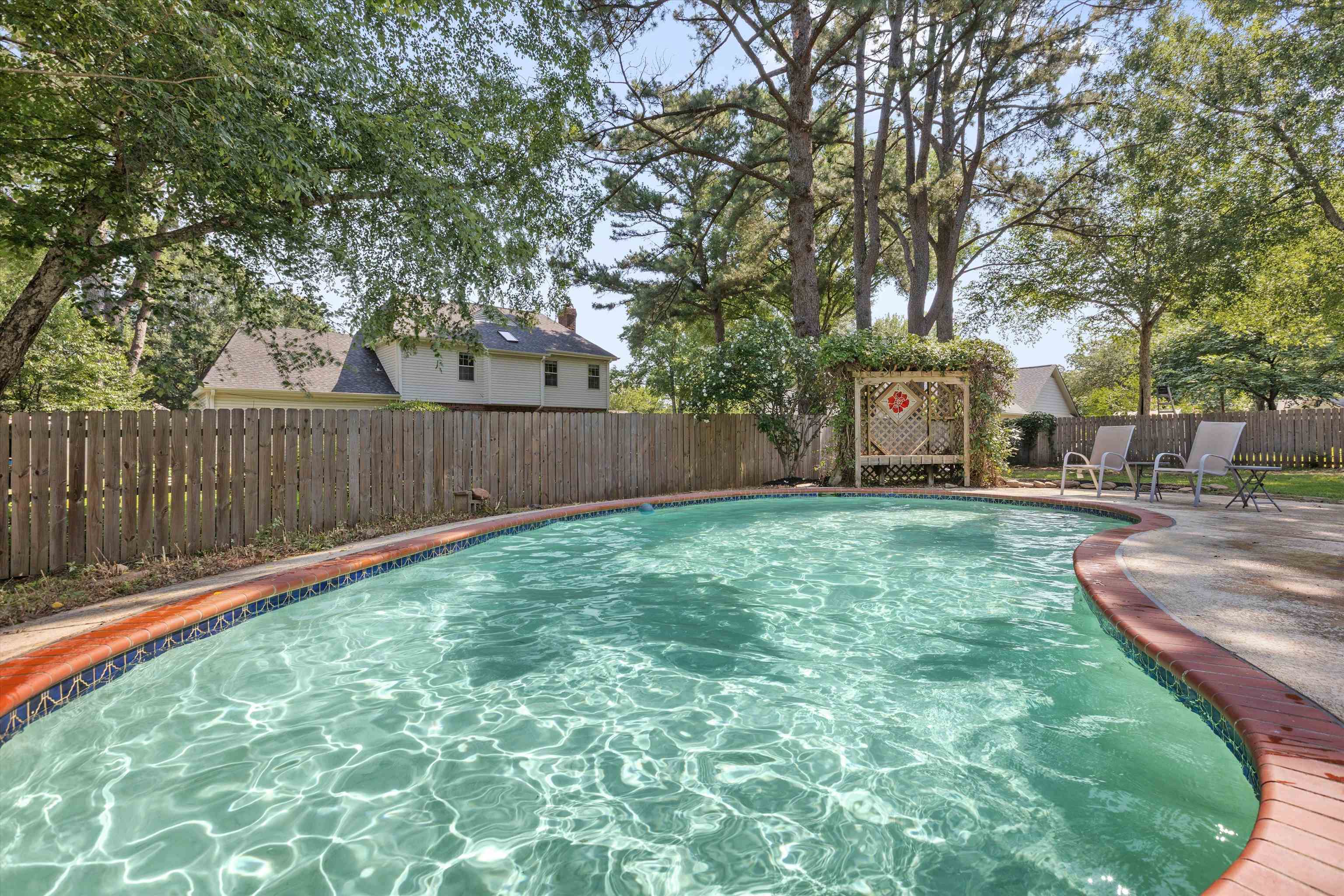 8030 SUNNY CREEK DR