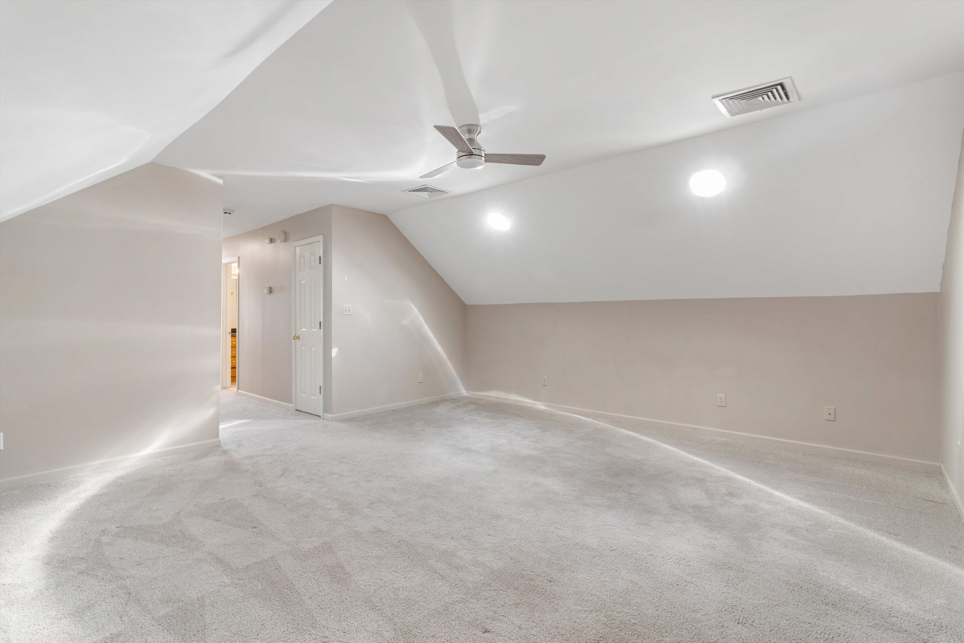 8030 SUNNY CREEK DR