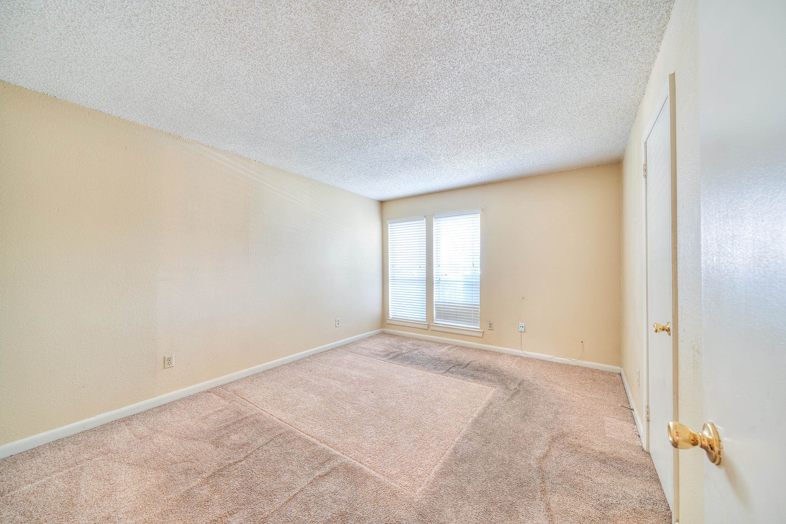 6773 QUAIL HOLLOW CT Unit: 1