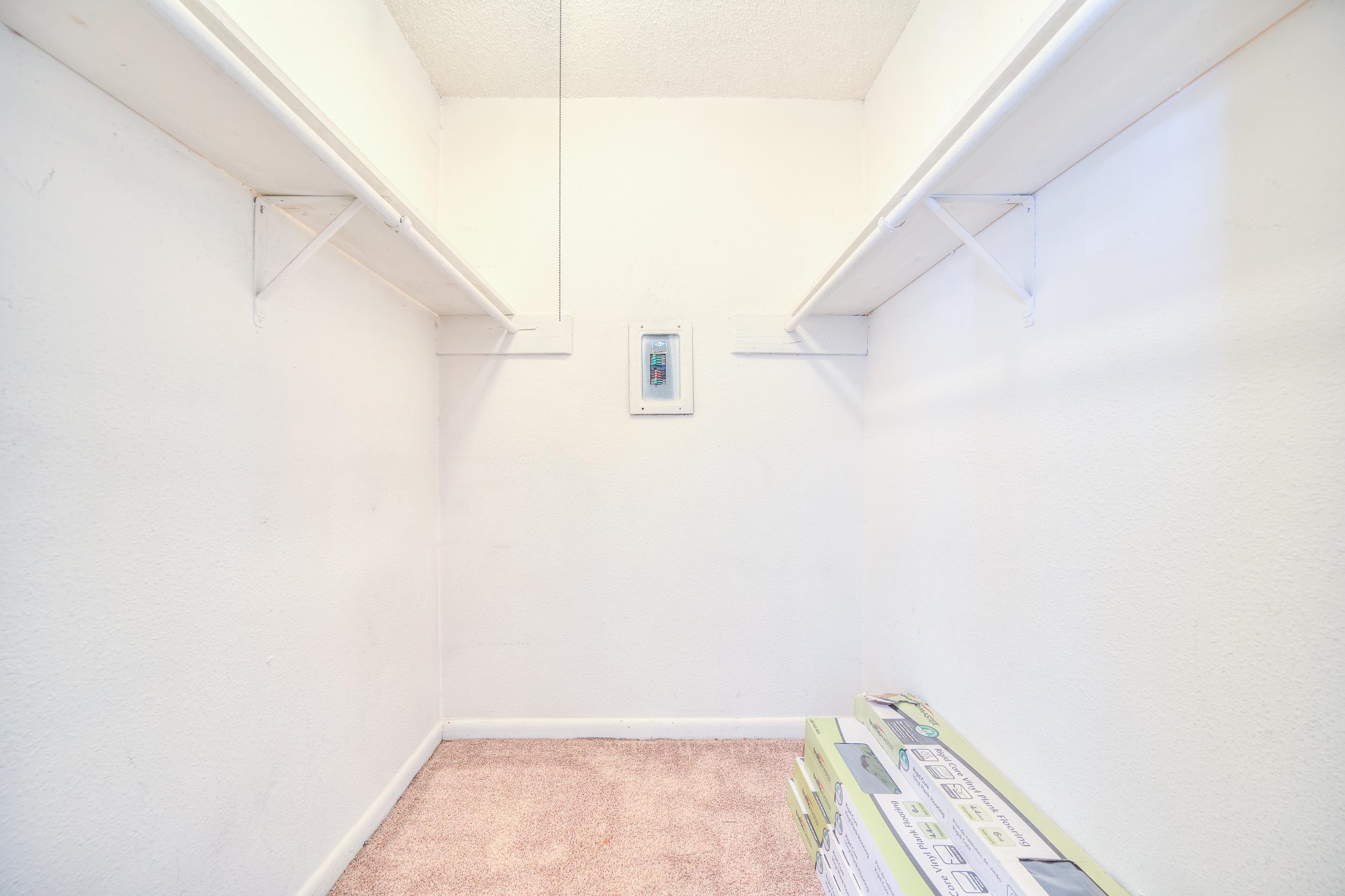 6773 QUAIL HOLLOW CT Unit: 1