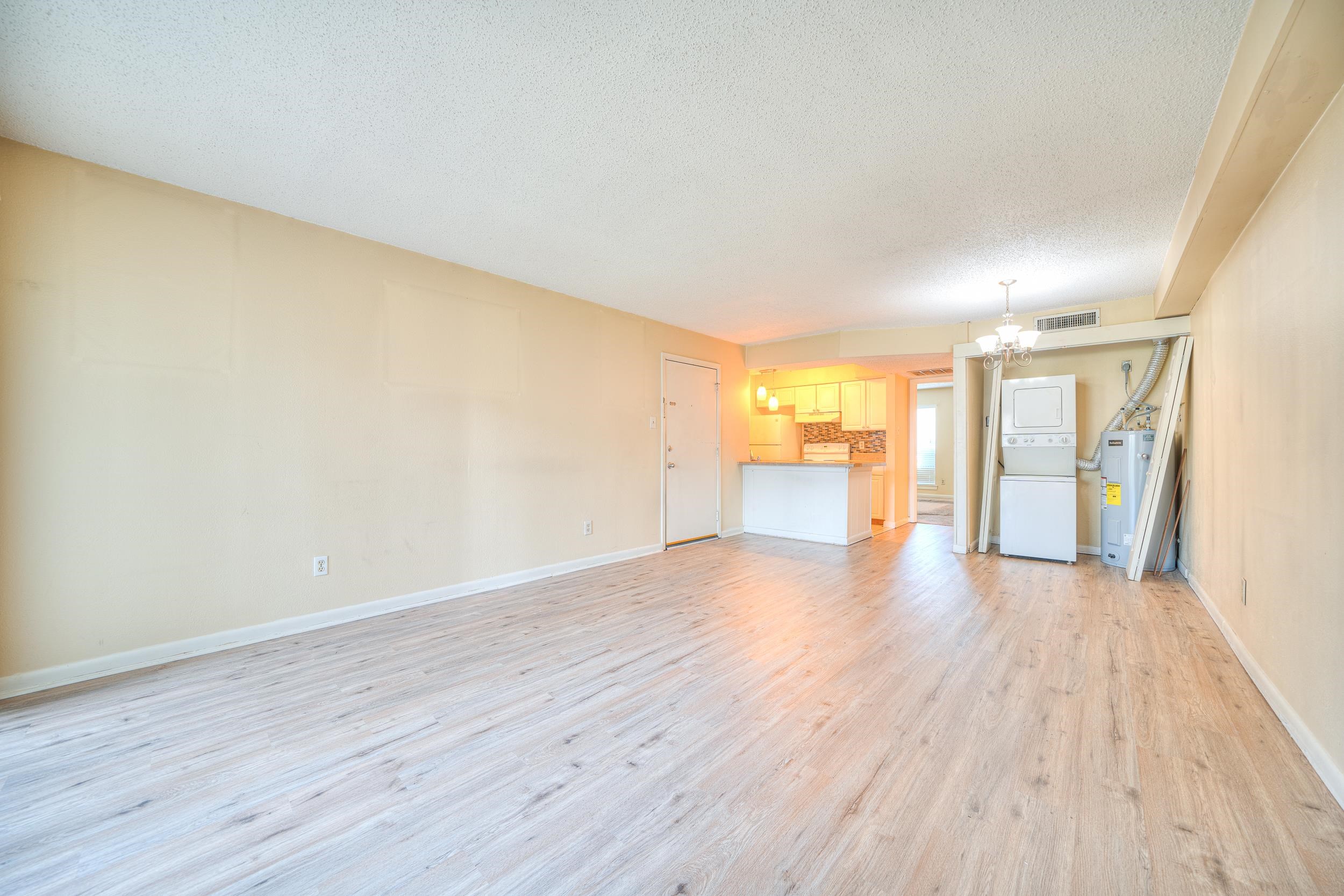 6773 QUAIL HOLLOW CT Unit: 1