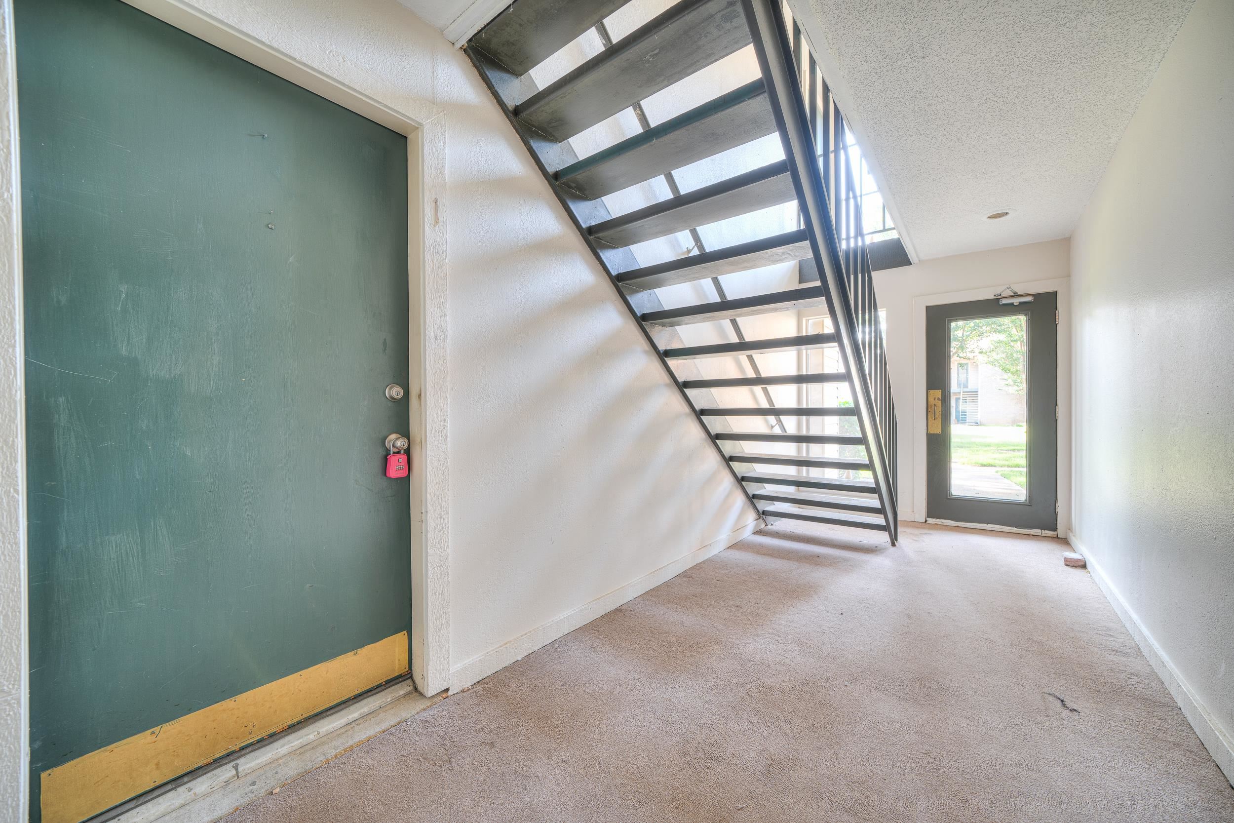 6773 QUAIL HOLLOW CT Unit: 1
