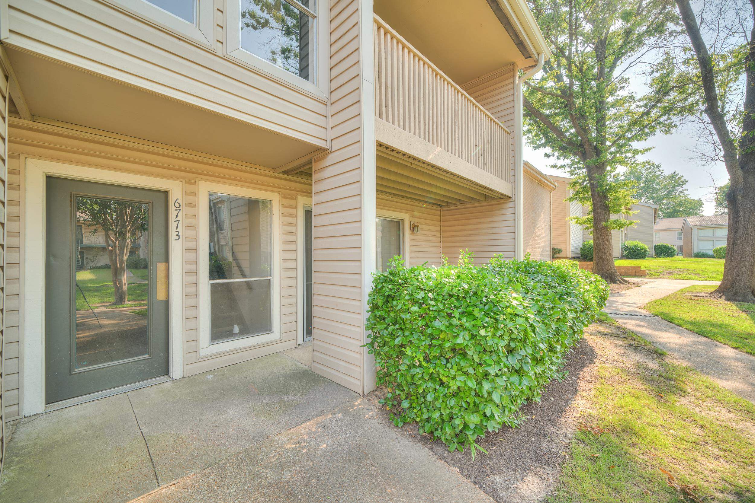 6773 QUAIL HOLLOW CT Unit: 1