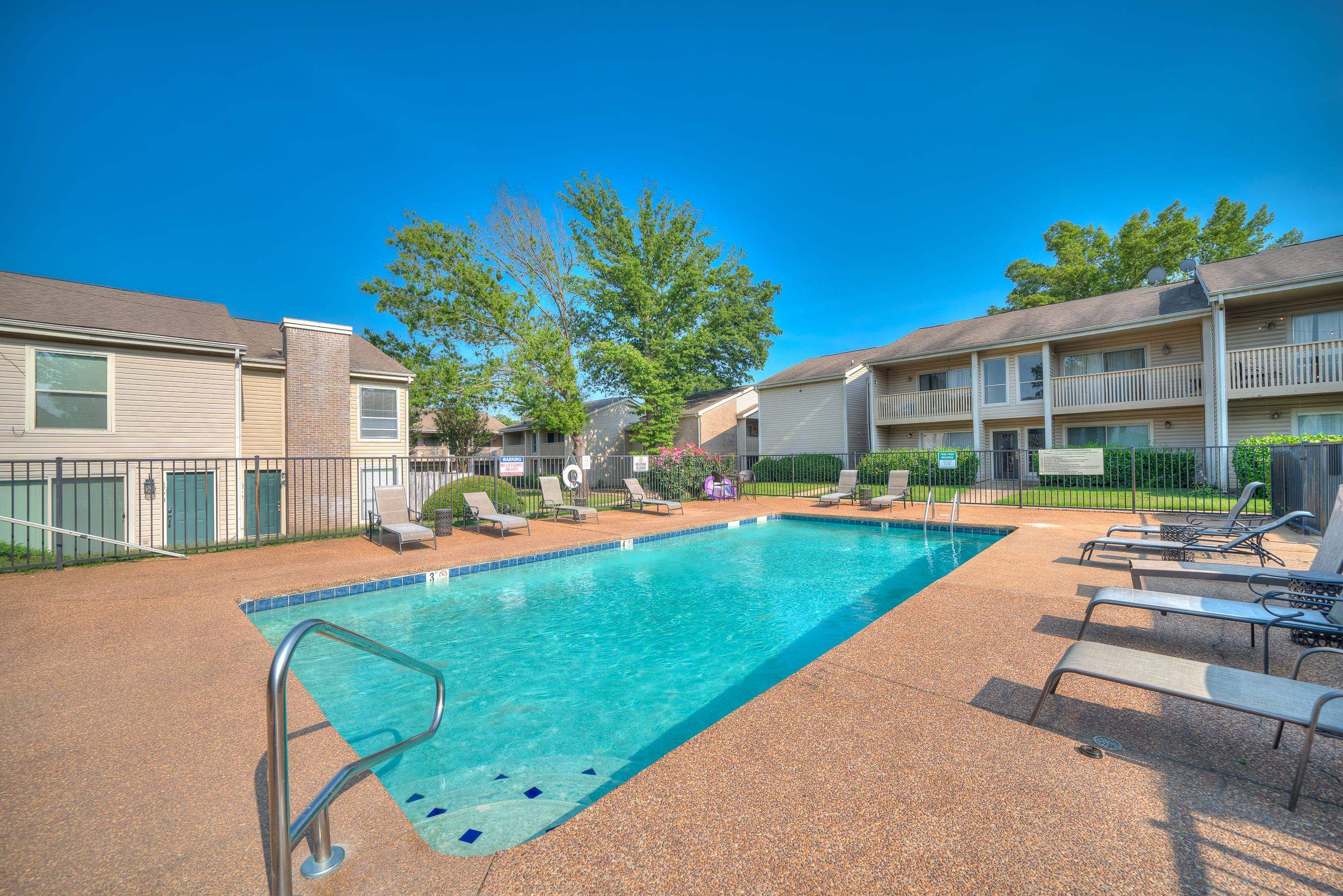 6773 QUAIL HOLLOW CT Unit: 1