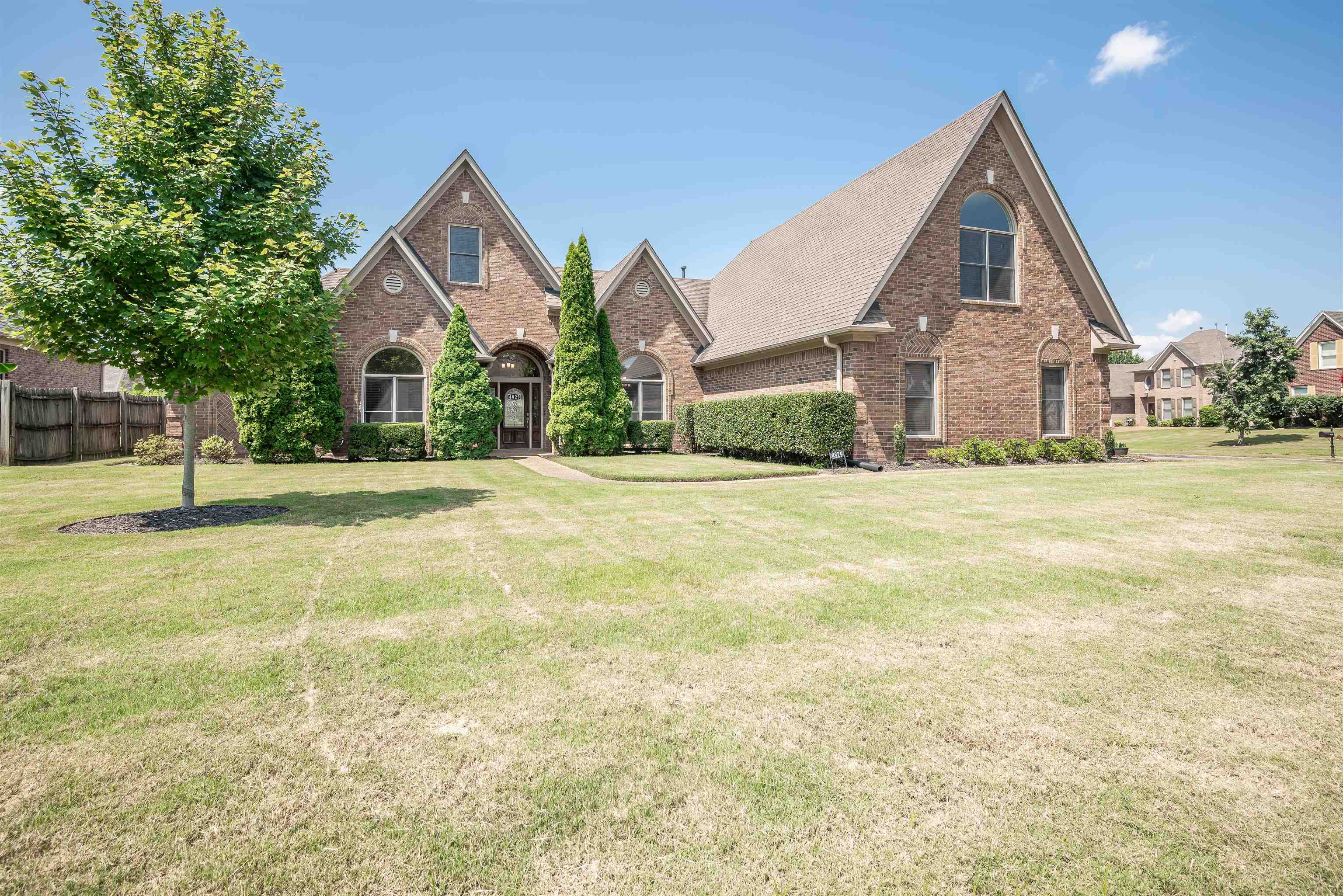 4829 FOX SPRINGS DR