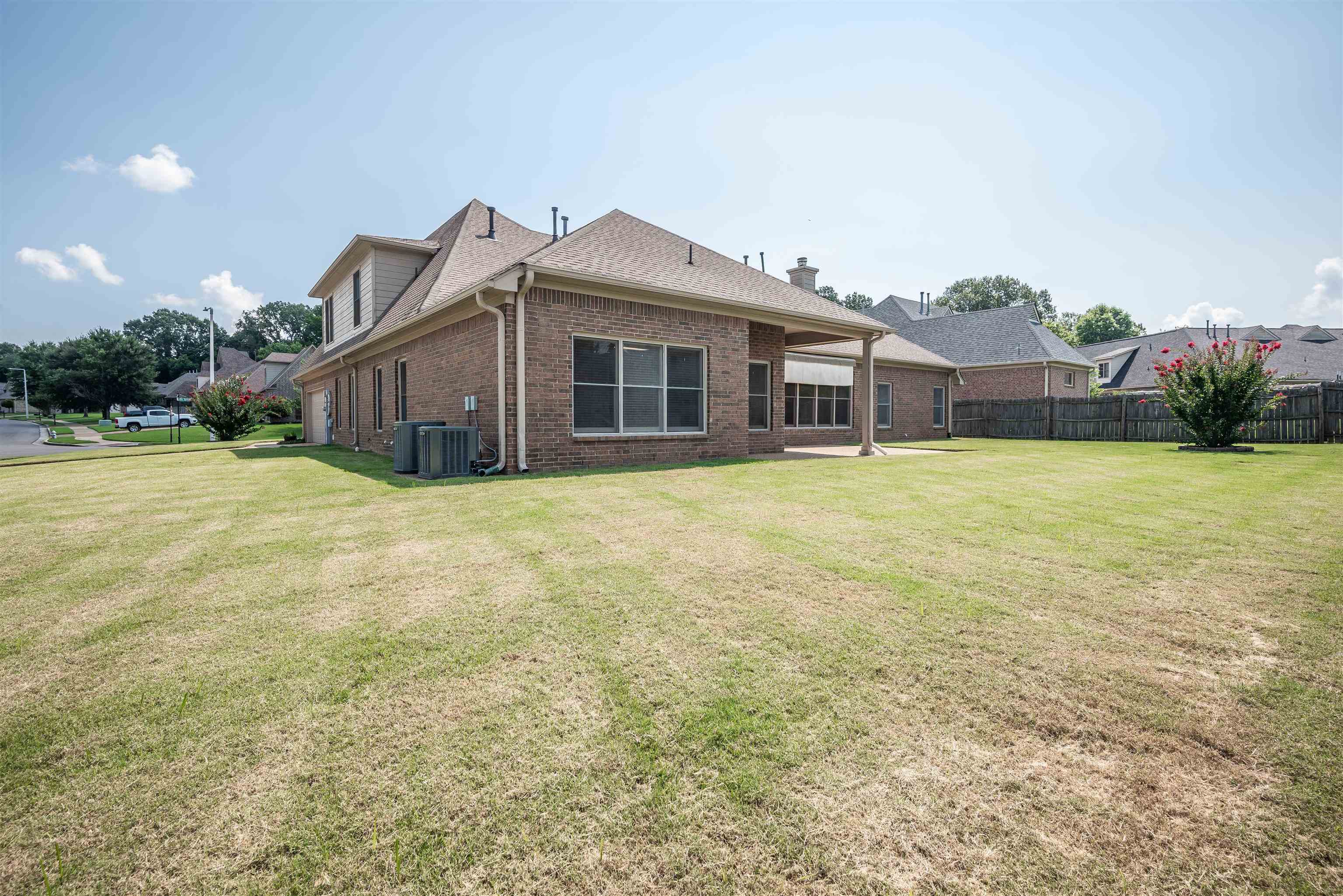 4829 FOX SPRINGS DR