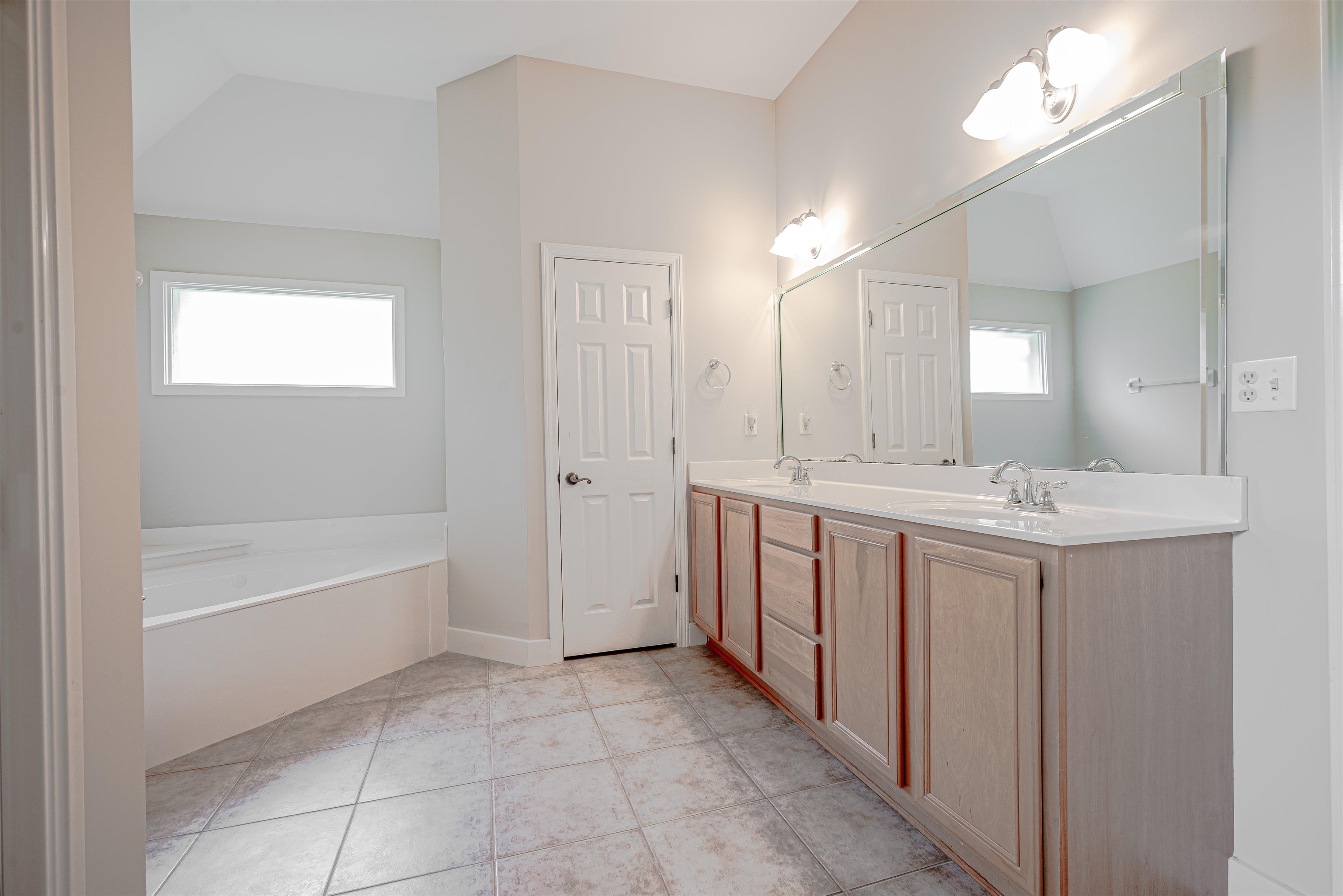 4829 FOX SPRINGS DR