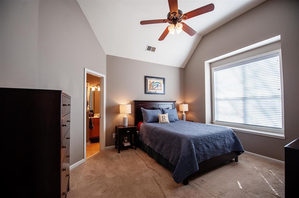 1424 ISLAND TOWN DR