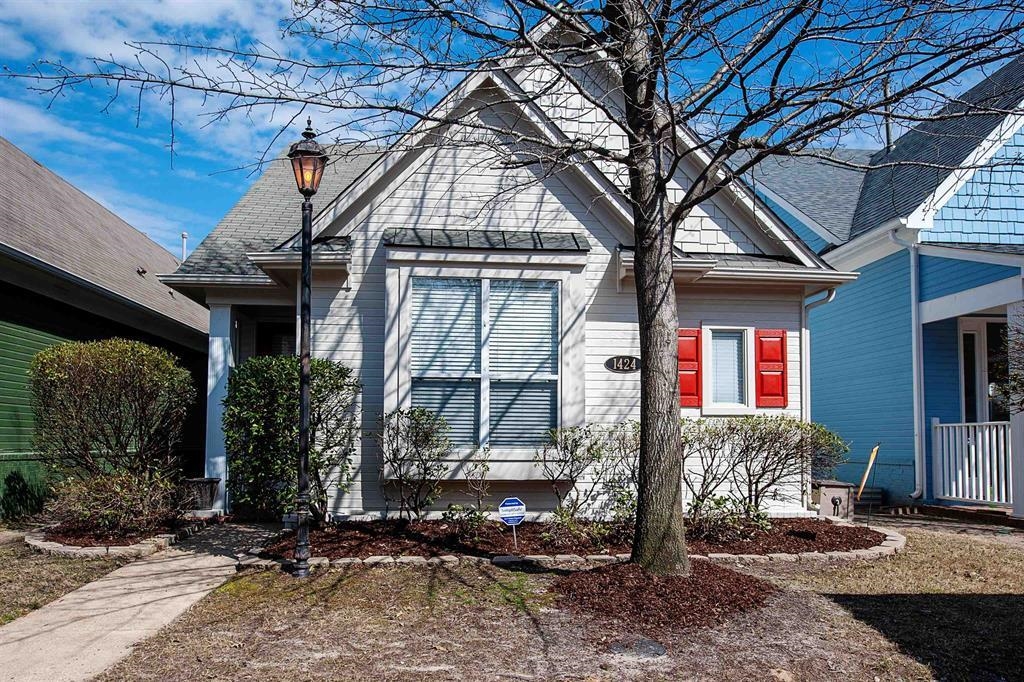 1424 ISLAND TOWN DR