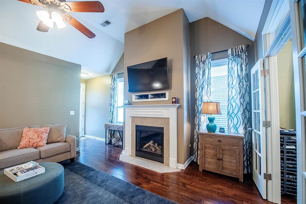 1424 ISLAND TOWN DR