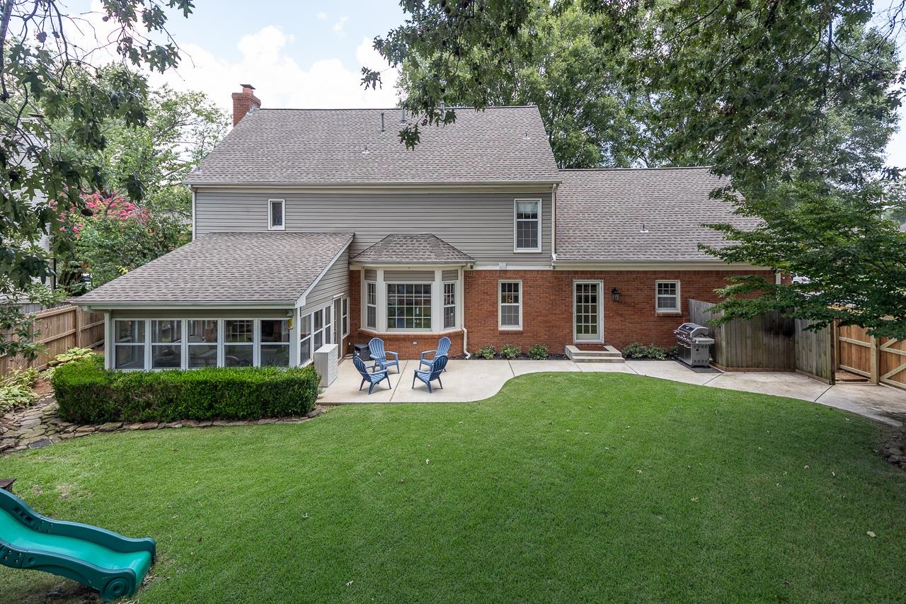 9169 GREENBRIER CV