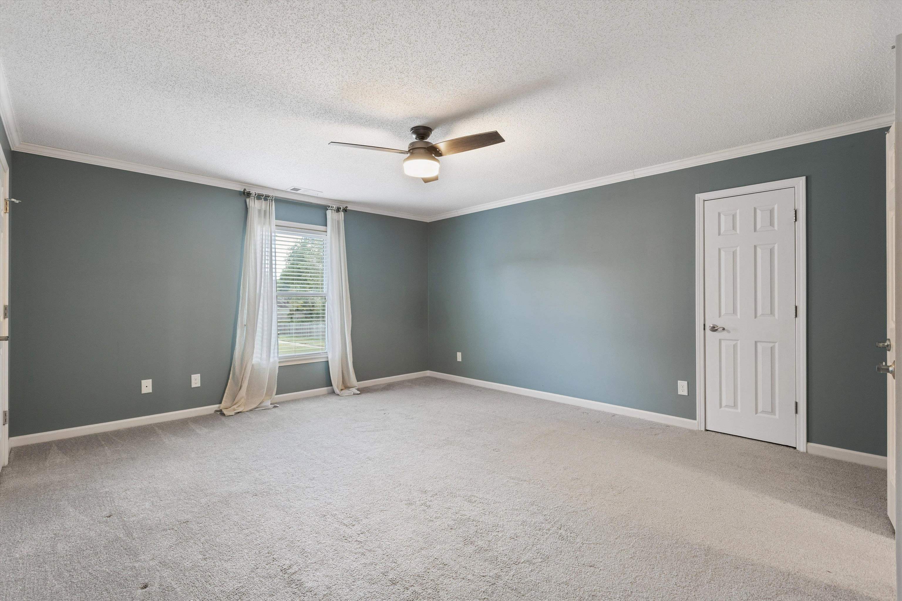 294 CEDAR POST CV