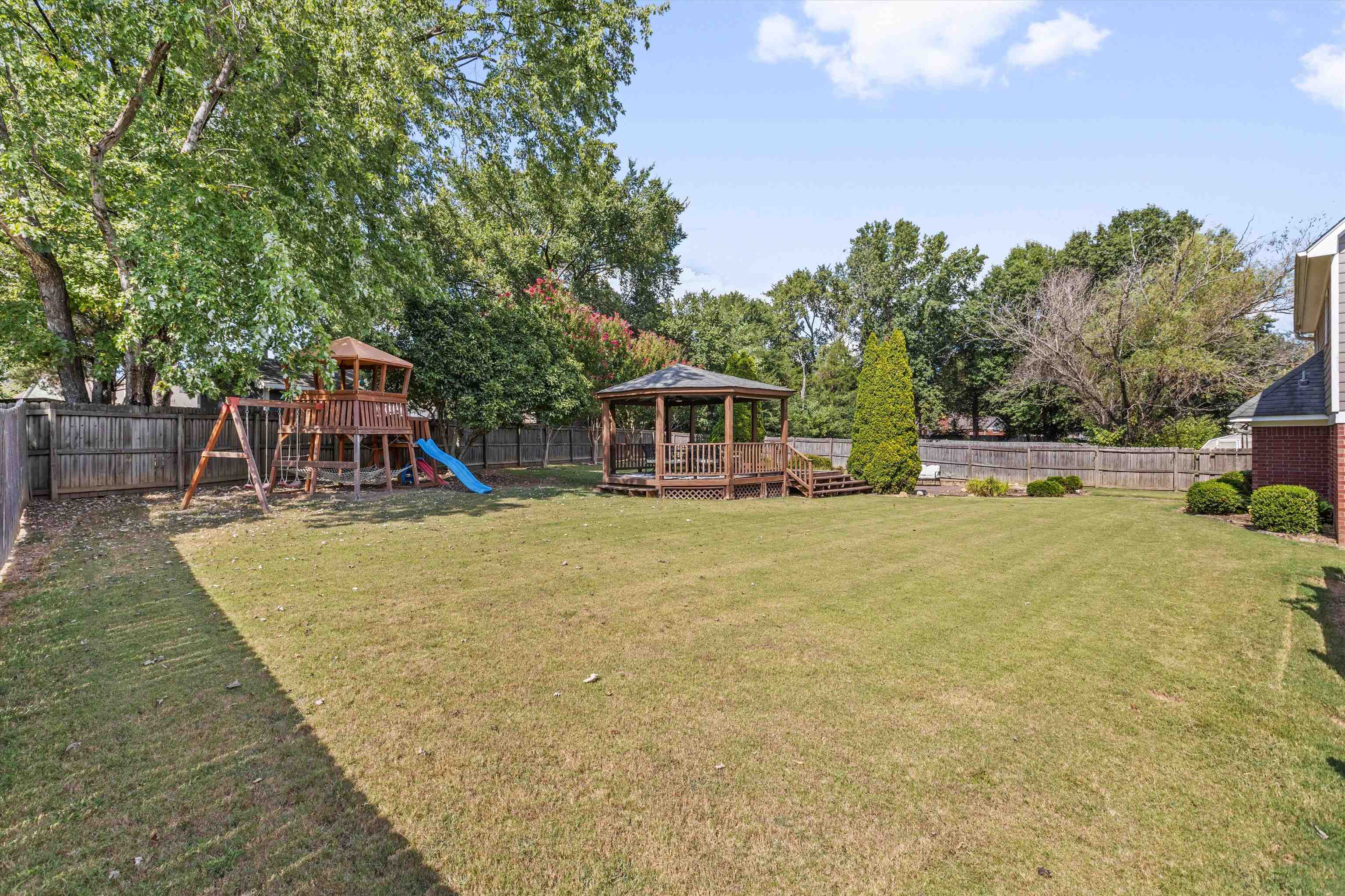 294 CEDAR POST CV