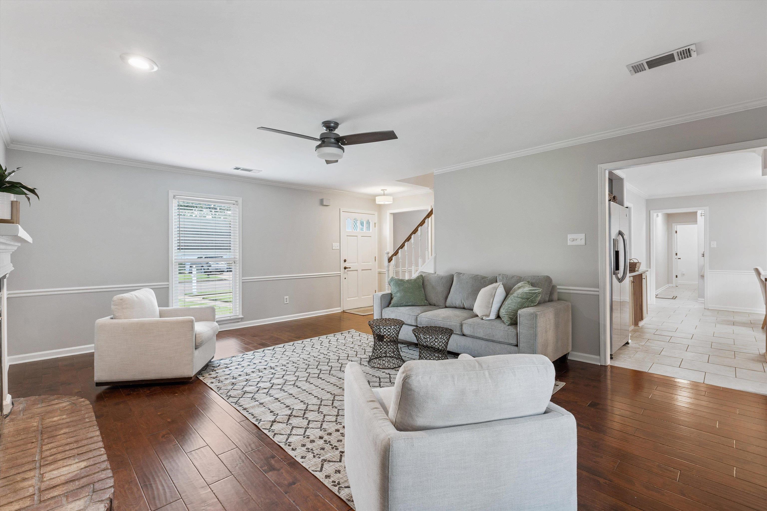 294 CEDAR POST CV