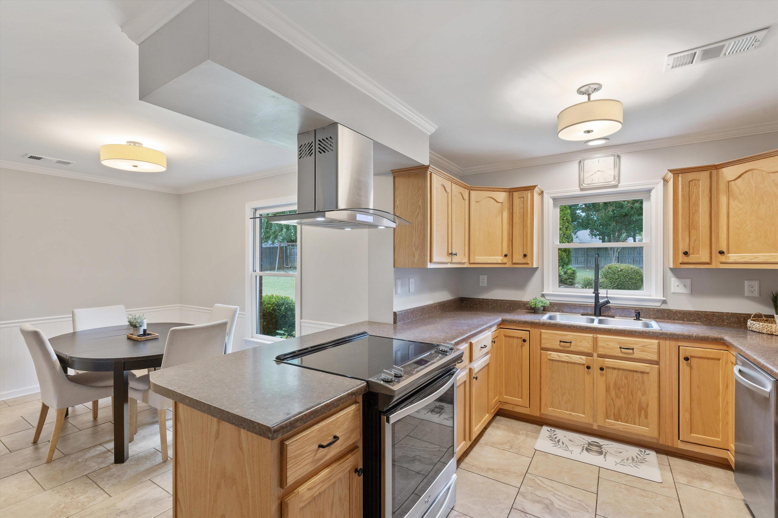294 CEDAR POST CV