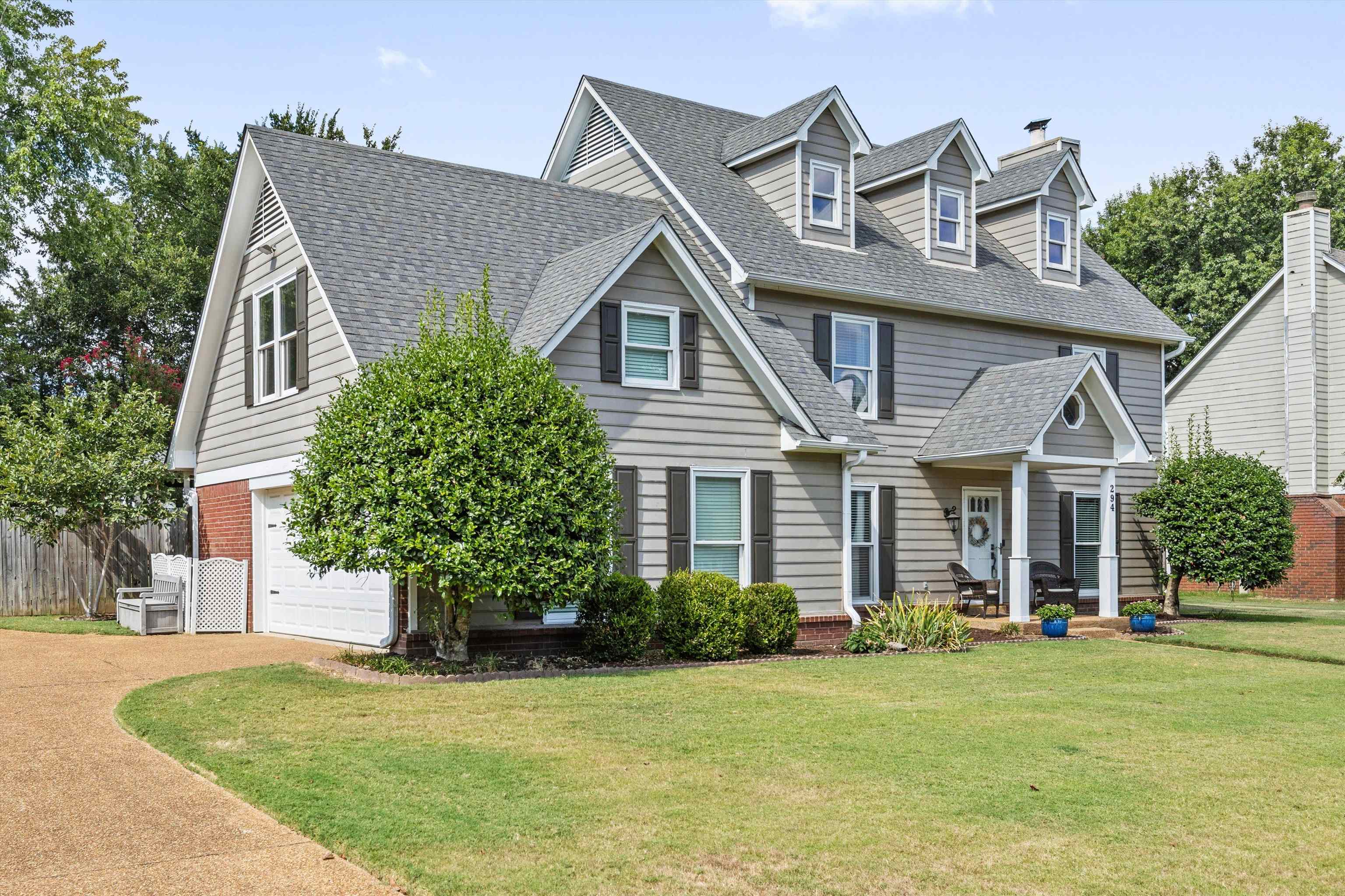 294 CEDAR POST CV