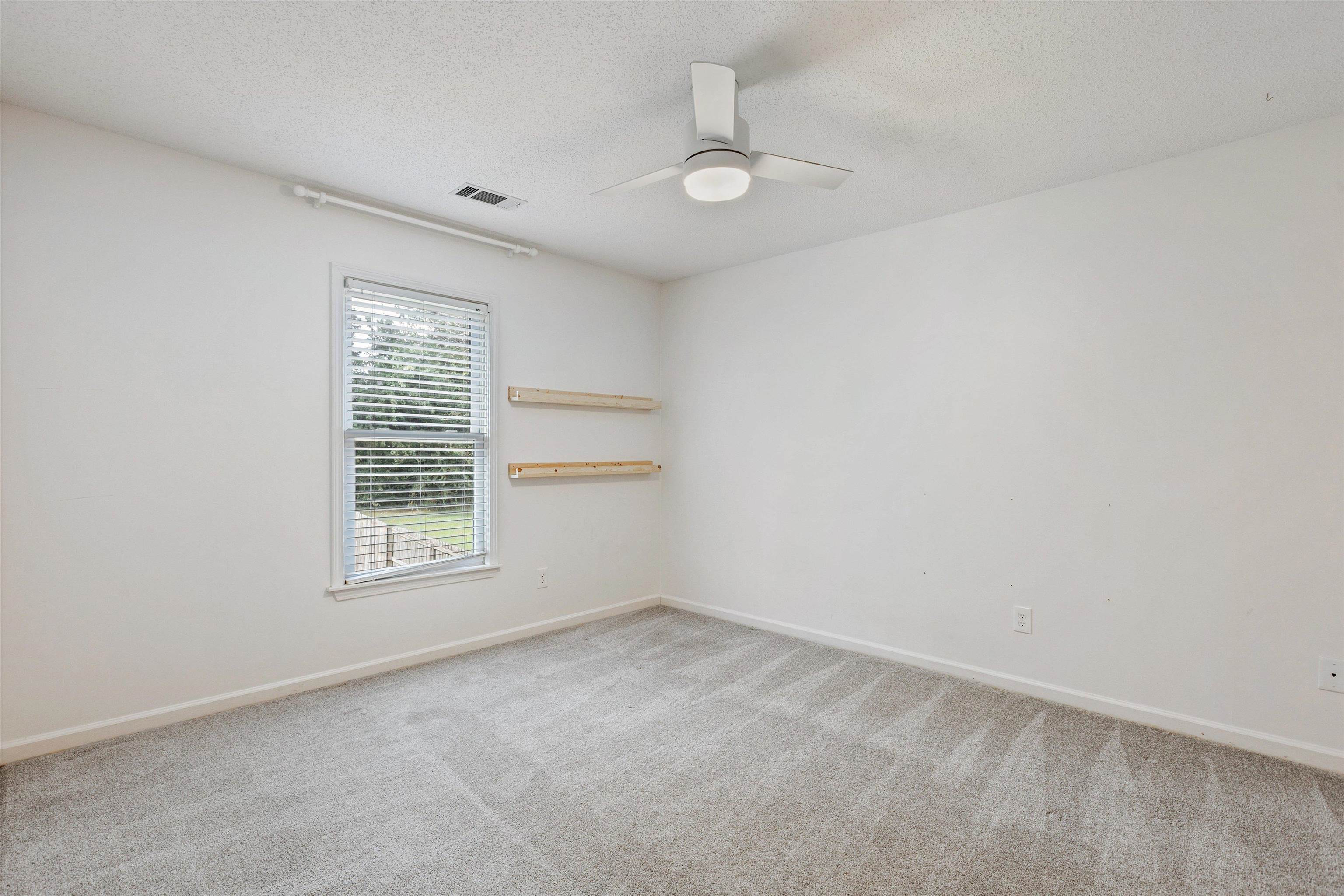 294 CEDAR POST CV