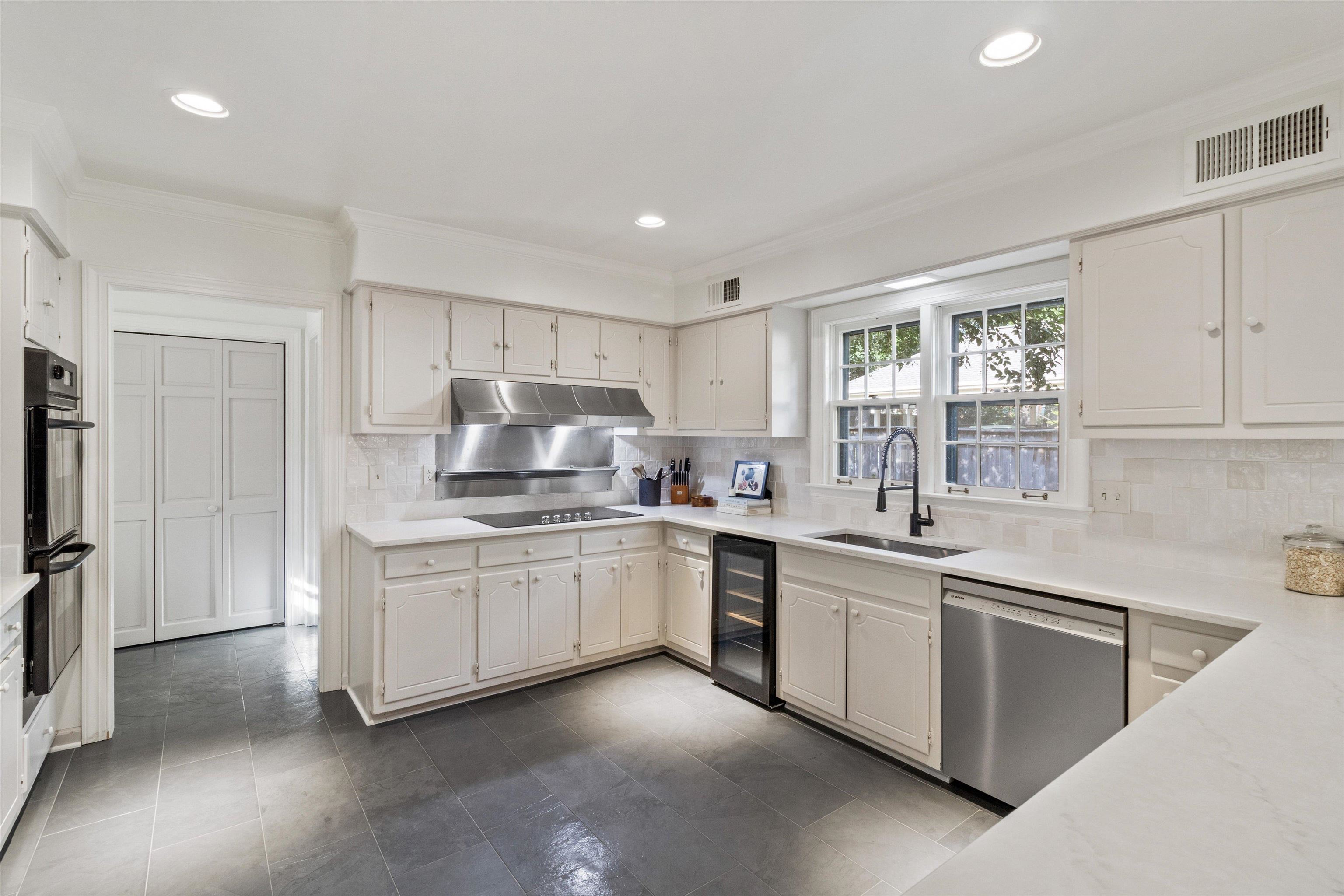 6380 CANDLEWOOD CV